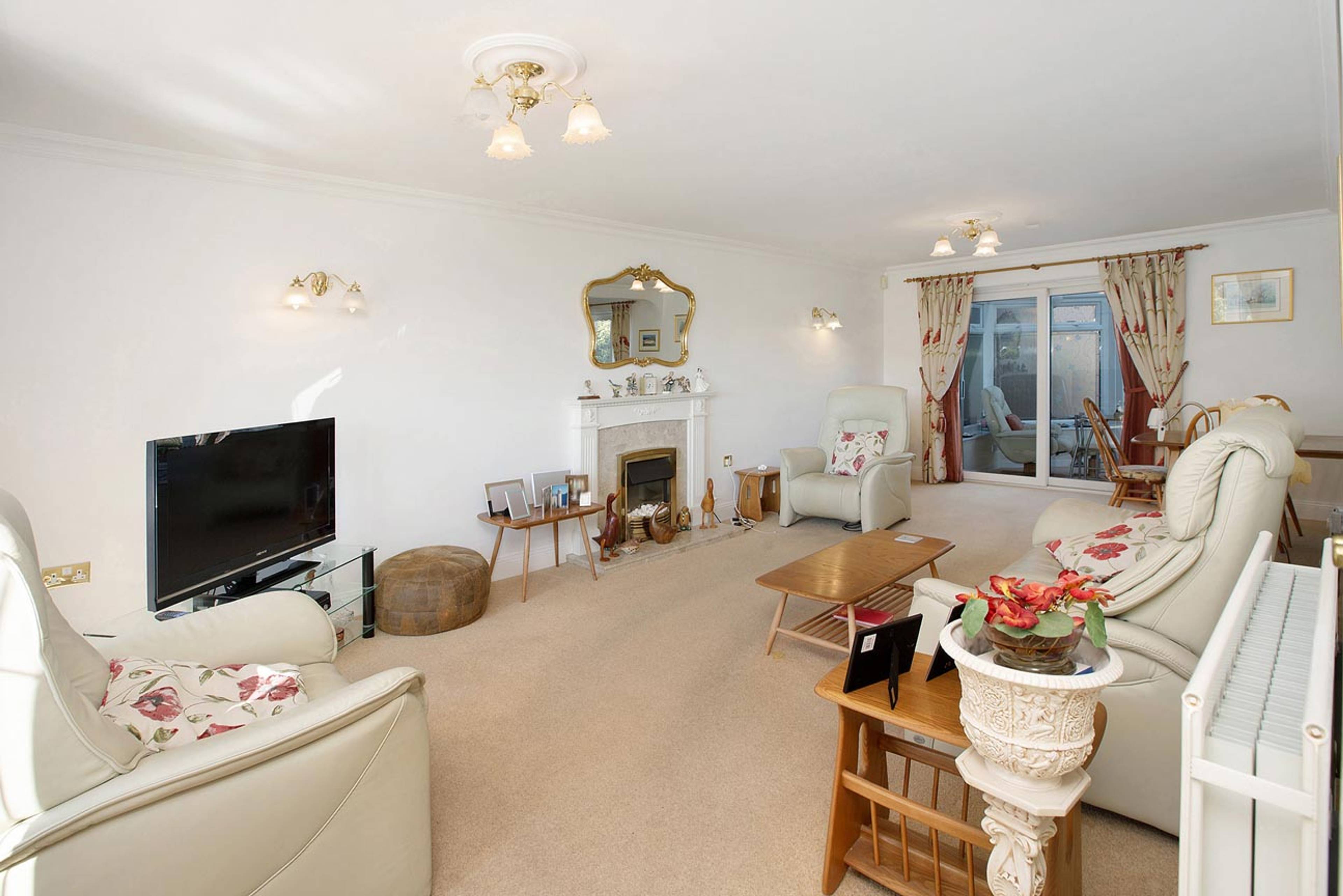 Pine Close, Teignmouth, TQ14 - 5