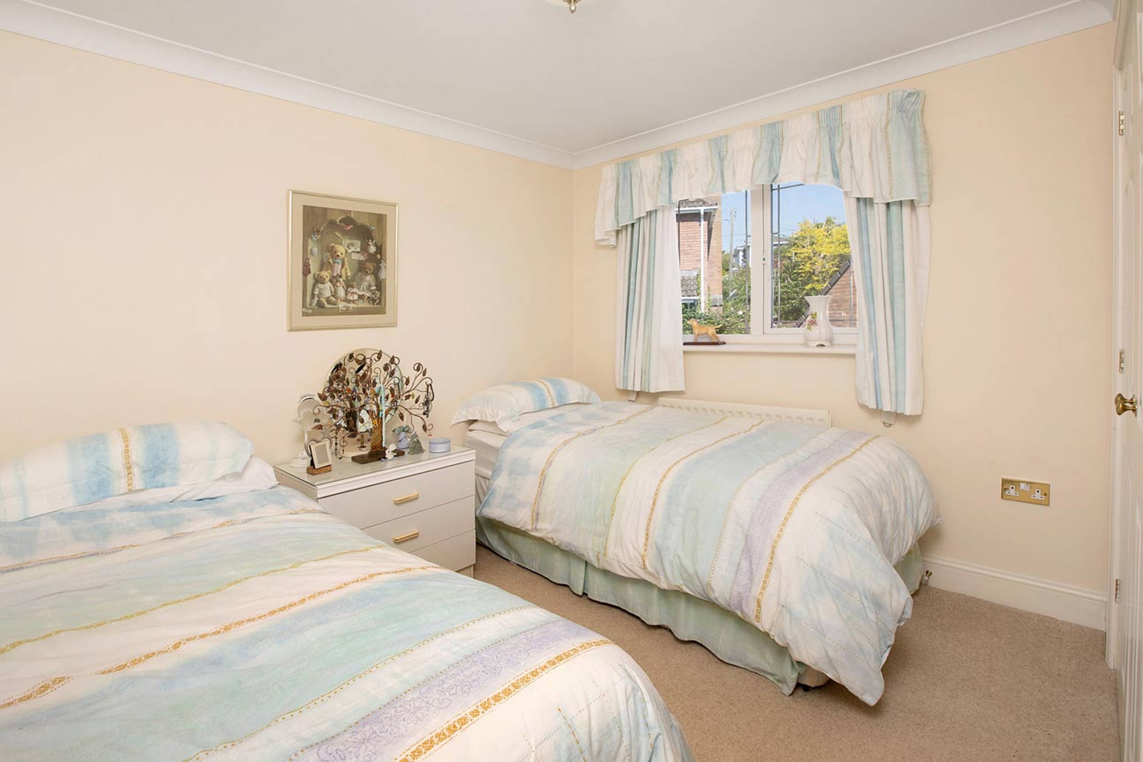 Pine Close, Teignmouth, TQ14 - 9