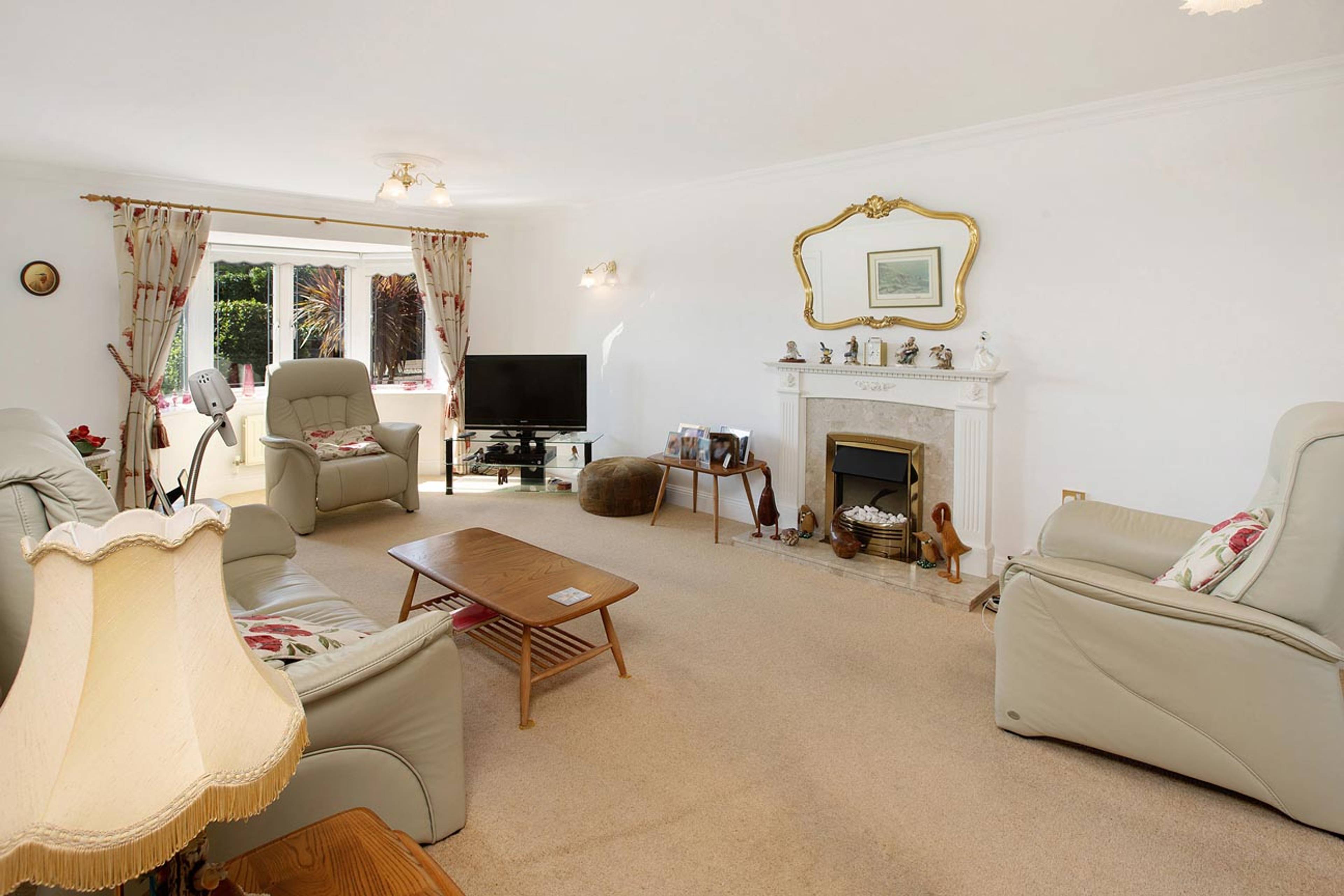 Pine Close, Teignmouth, TQ14 - 7