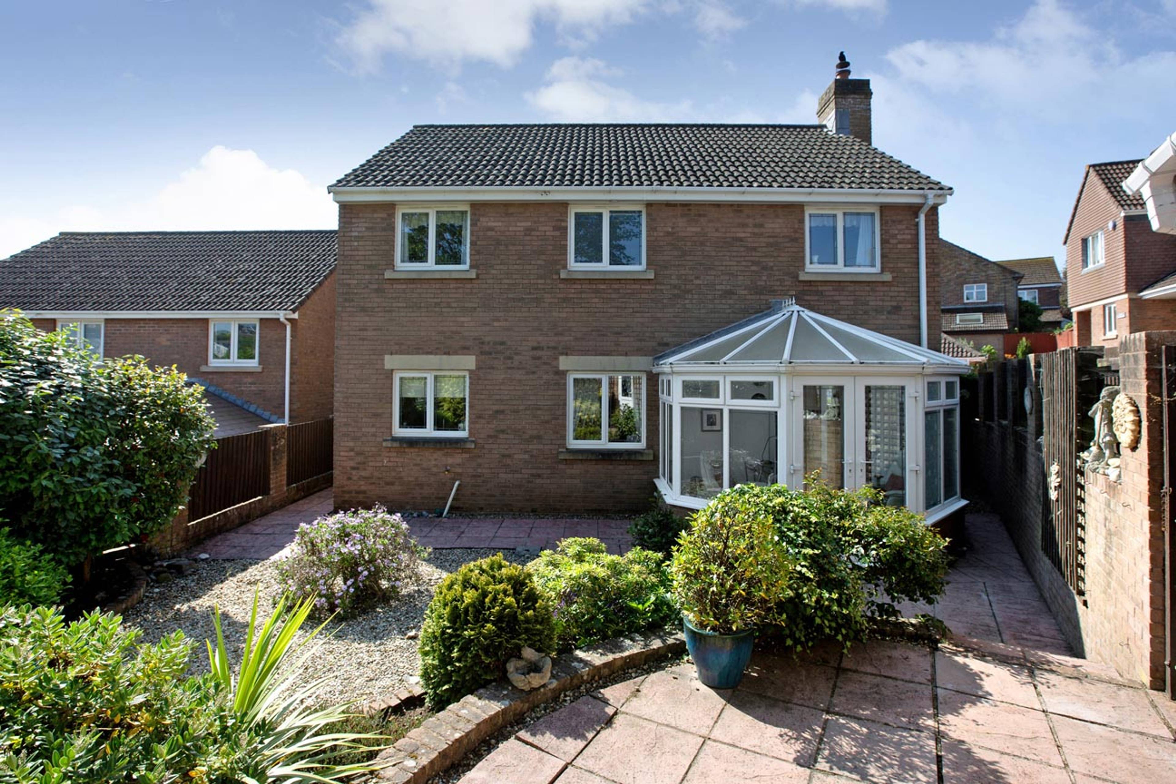 Pine Close, Teignmouth, TQ14 - 4