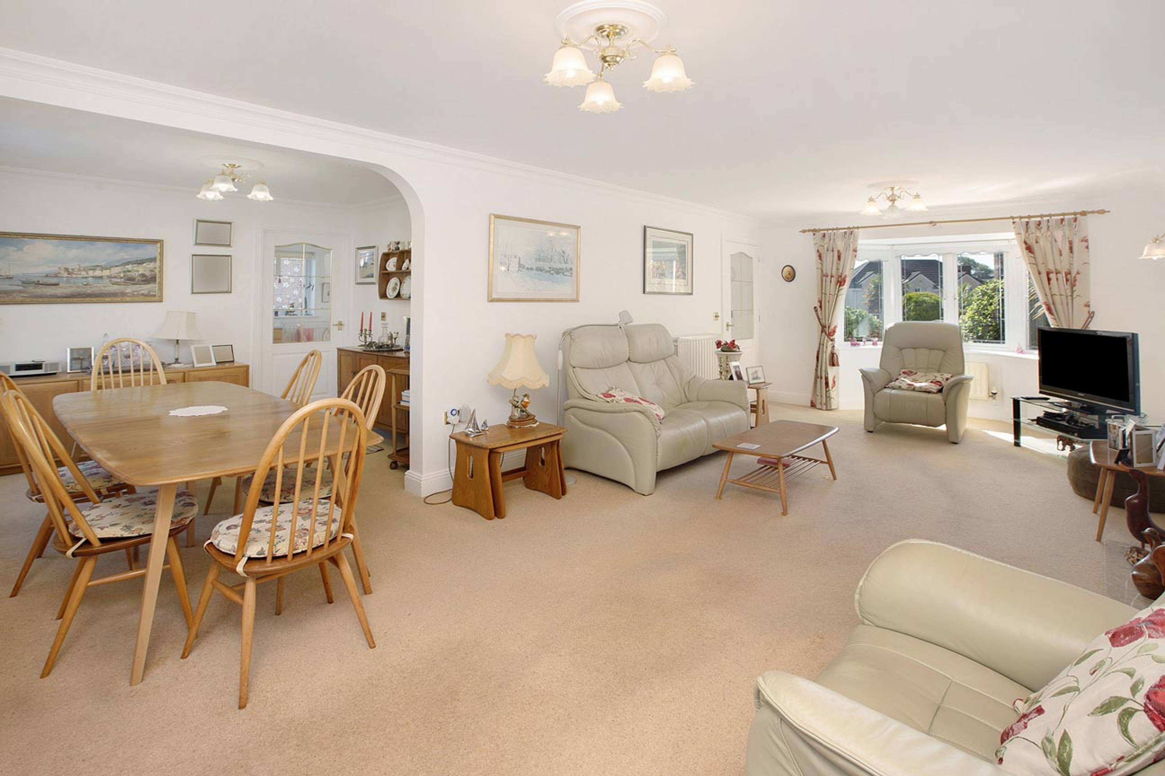 Pine Close, Teignmouth, TQ14 - 3