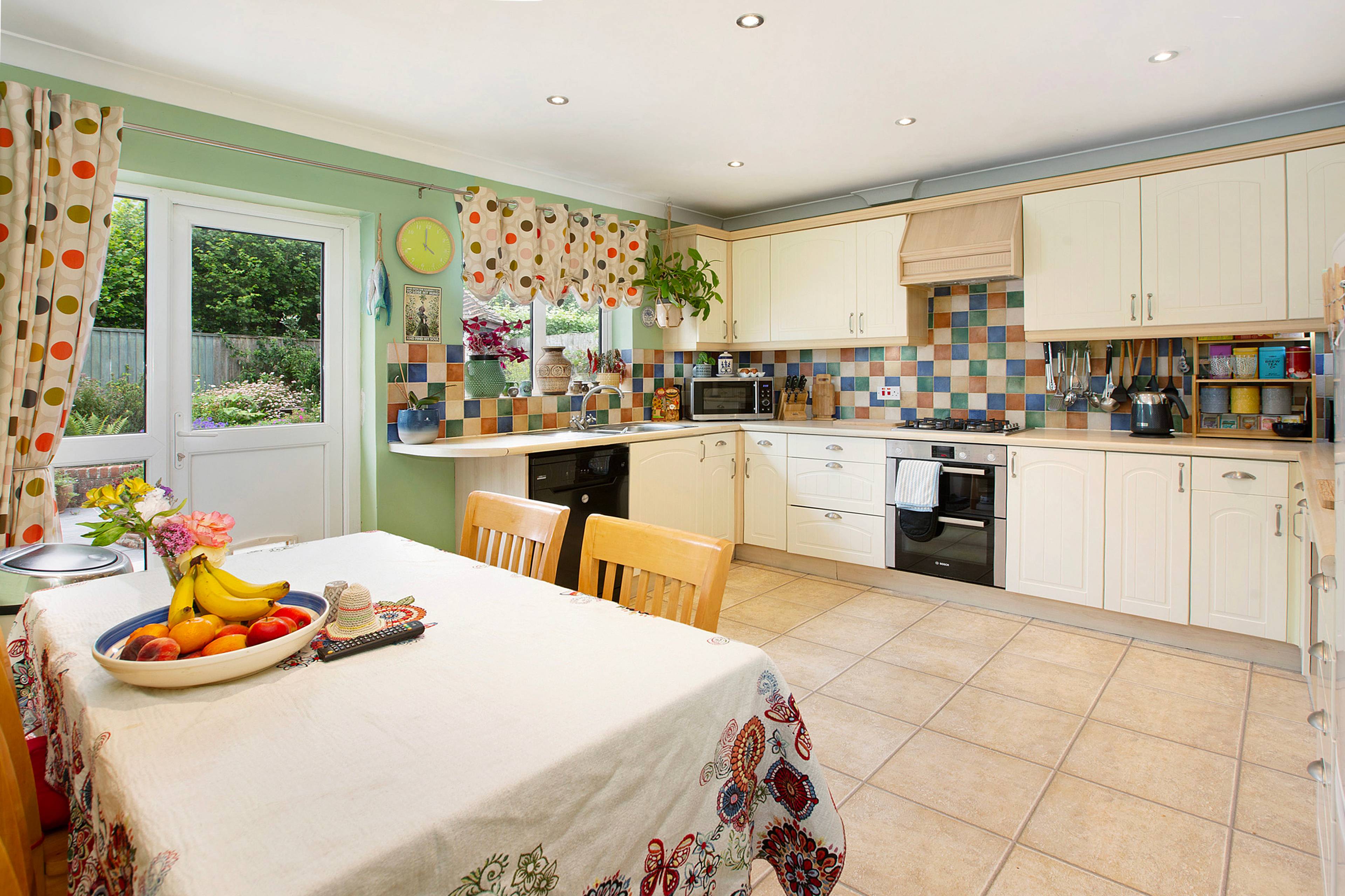 6 Ashleigh Park, Teignmouth, TQ14 - 3