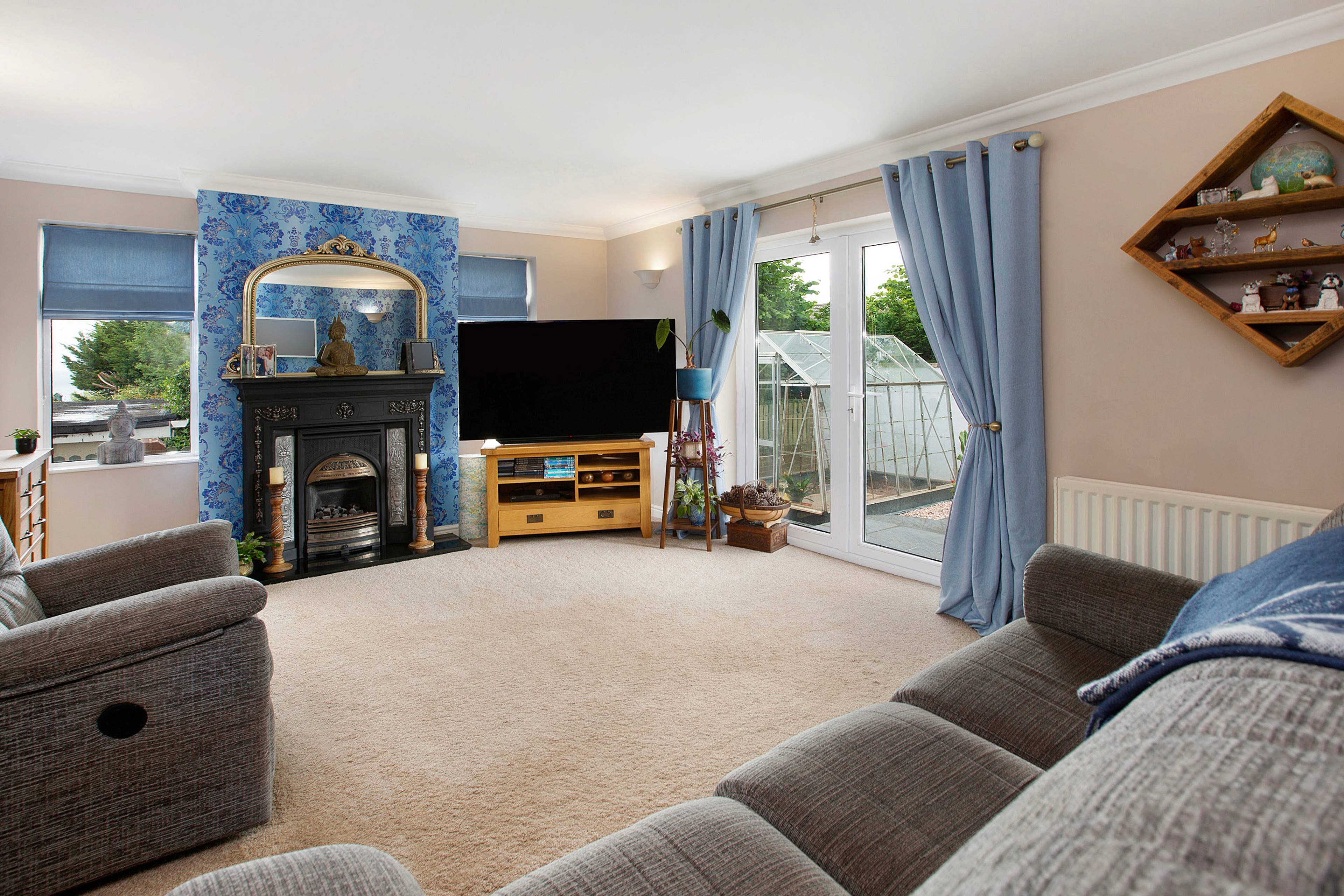 6 Ashleigh Park, Teignmouth, TQ14 - 6