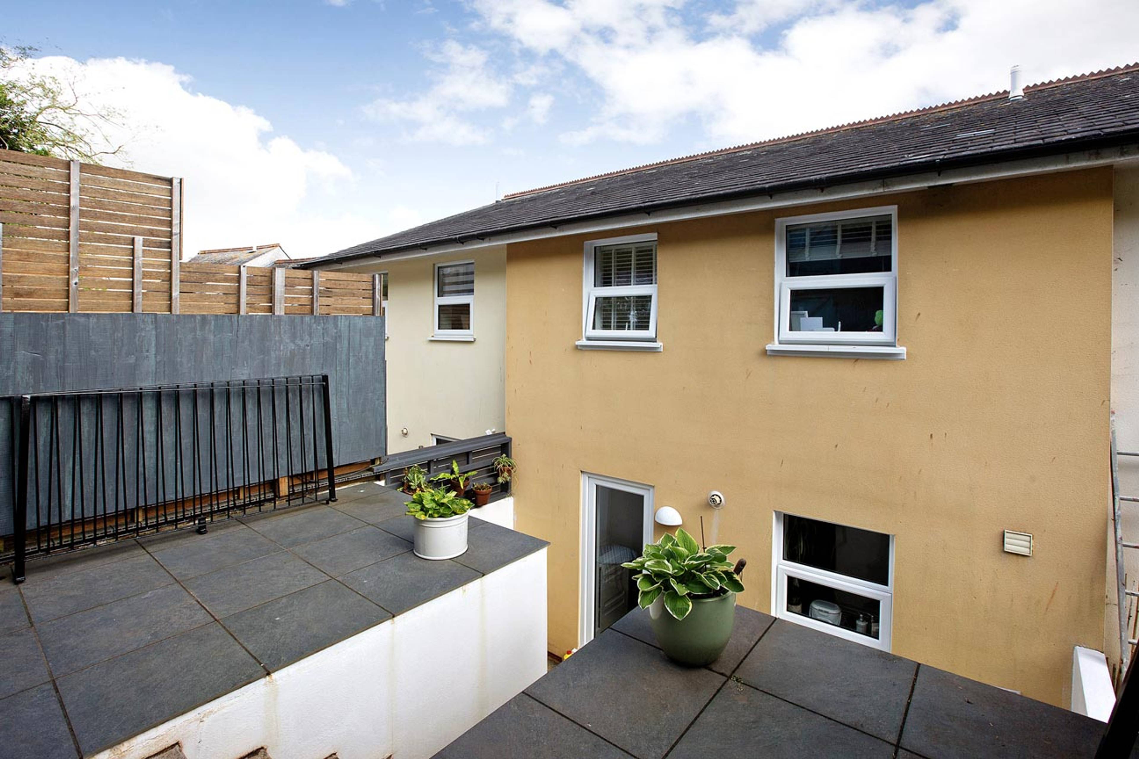 2 School Terrace, Dawlish, EX7 - 4