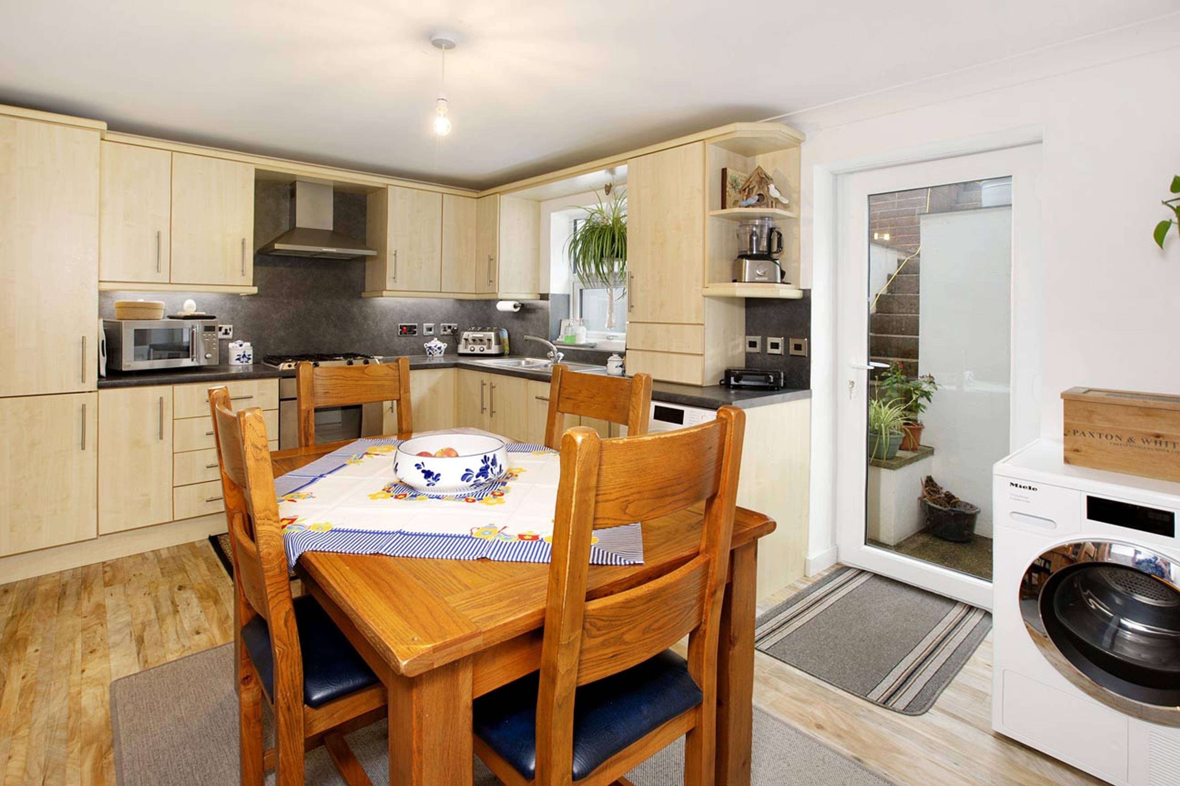 2 School Terrace, Dawlish, EX7 - 6