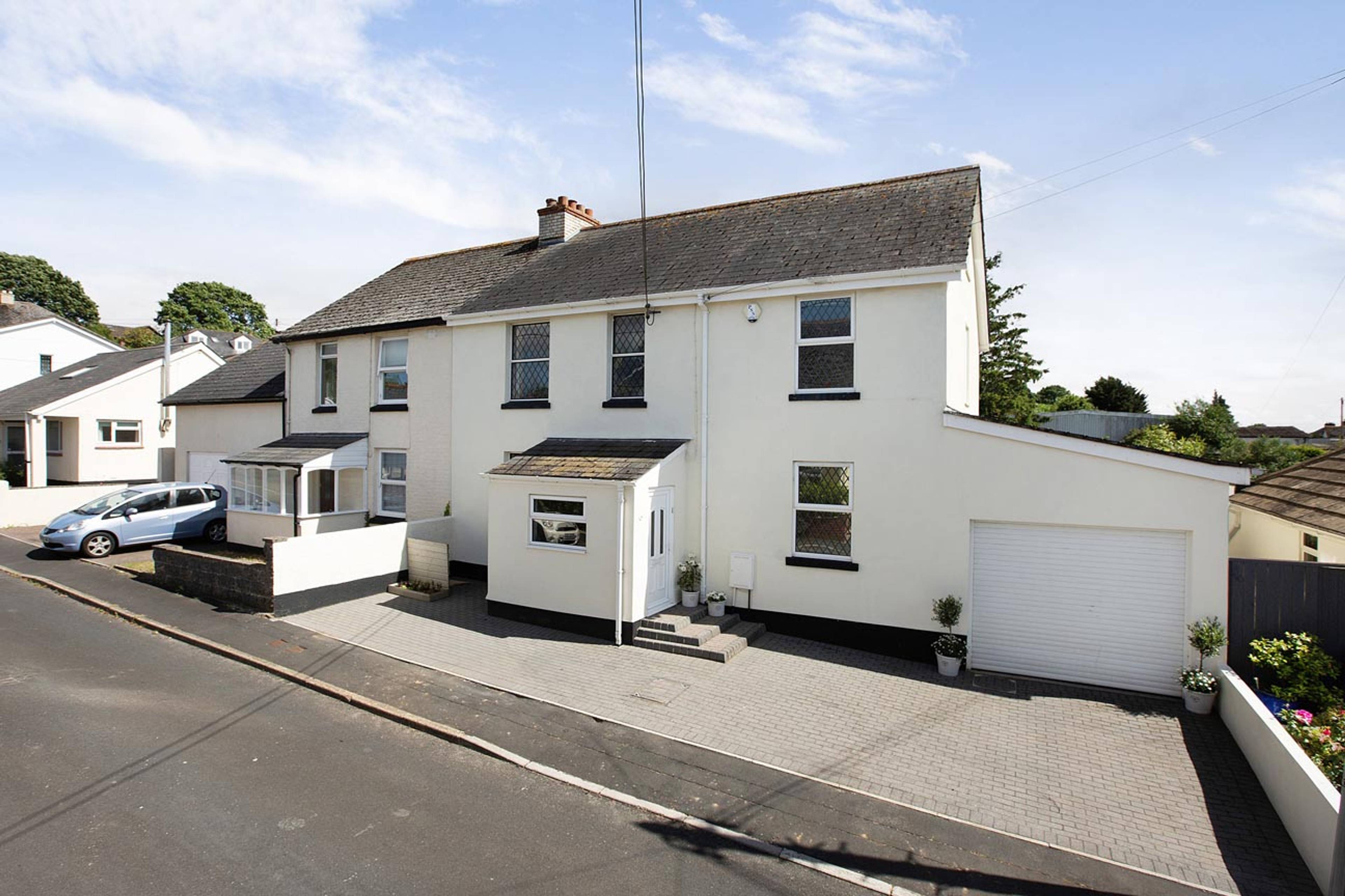 4 Firleigh Road, Newton Abbot, TQ12 - 5