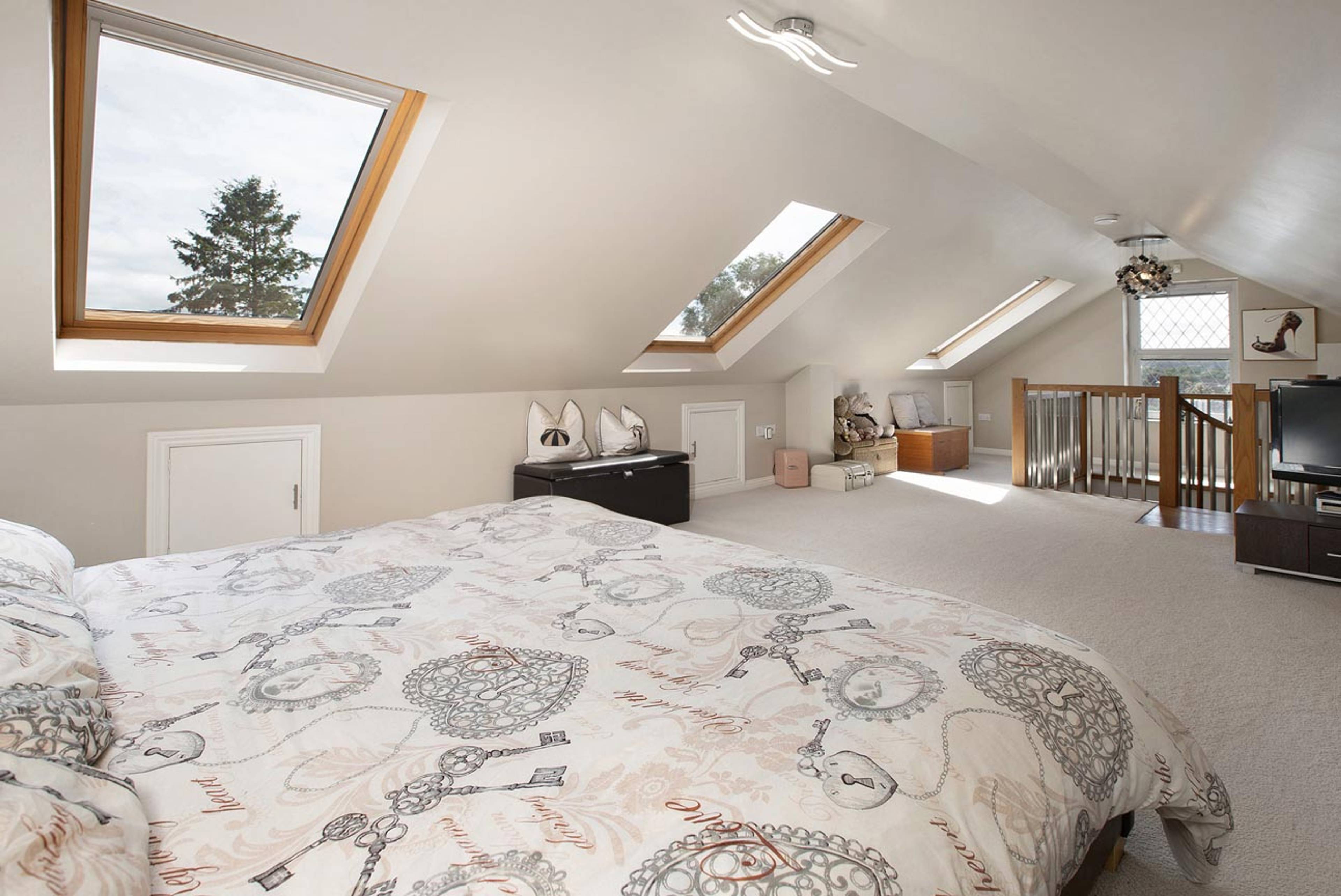 4 Firleigh Road, Newton Abbot, TQ12 - 9