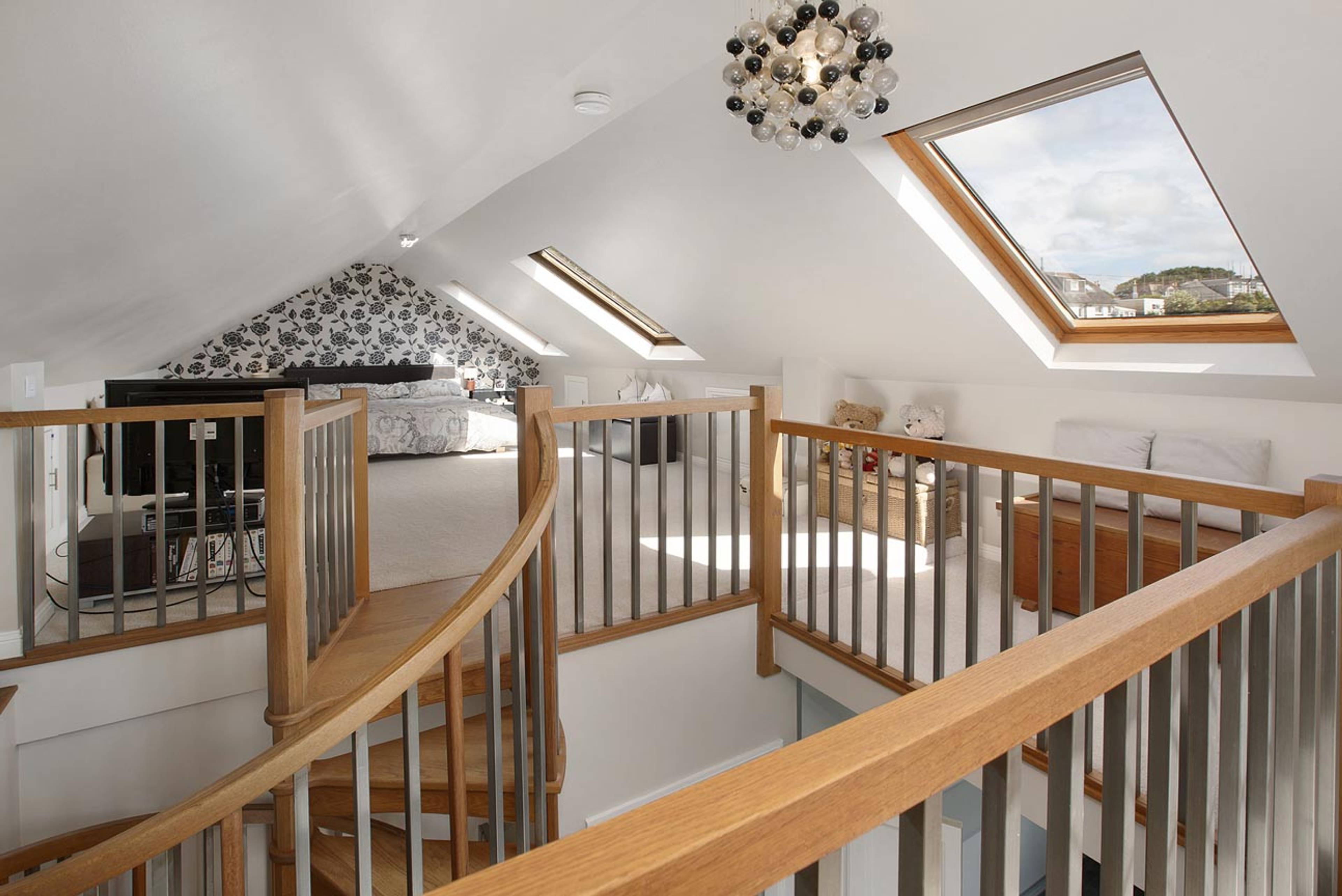 4 Firleigh Road, Newton Abbot, TQ12 - 7