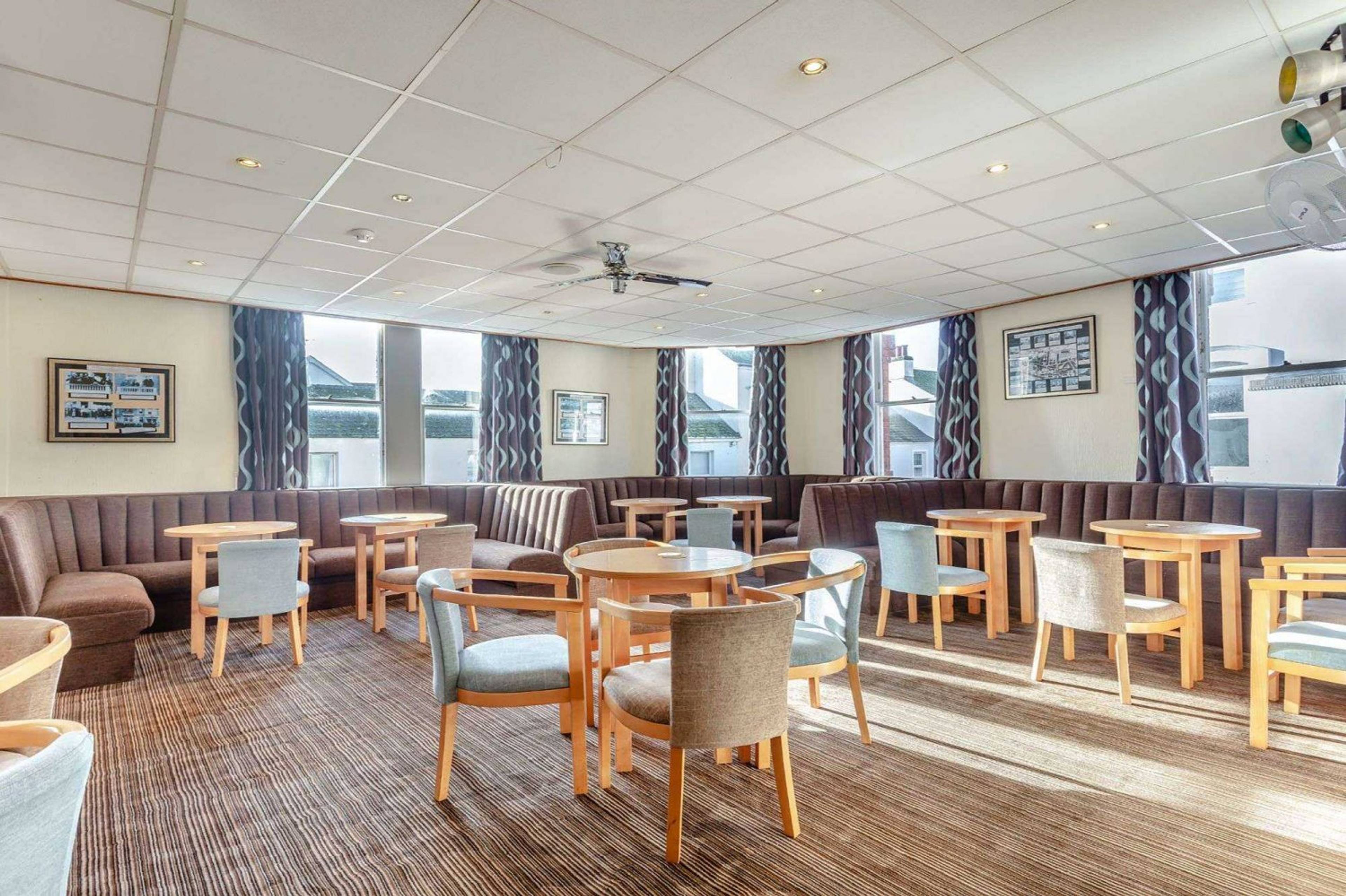Dawlish Conservative Club, Dawlish, EX7 - 3