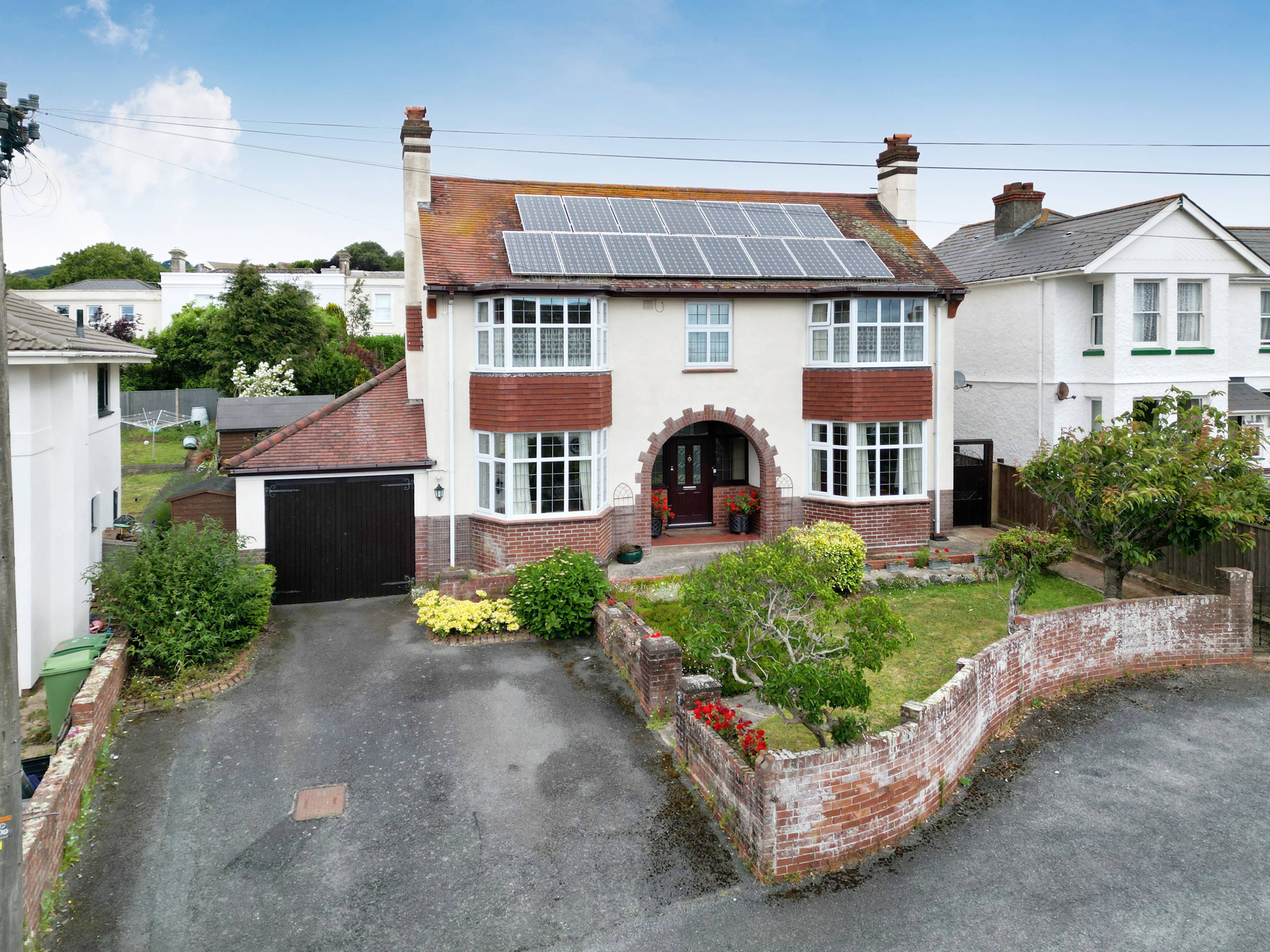 Barnsley Close, Teignmouth, TQ14