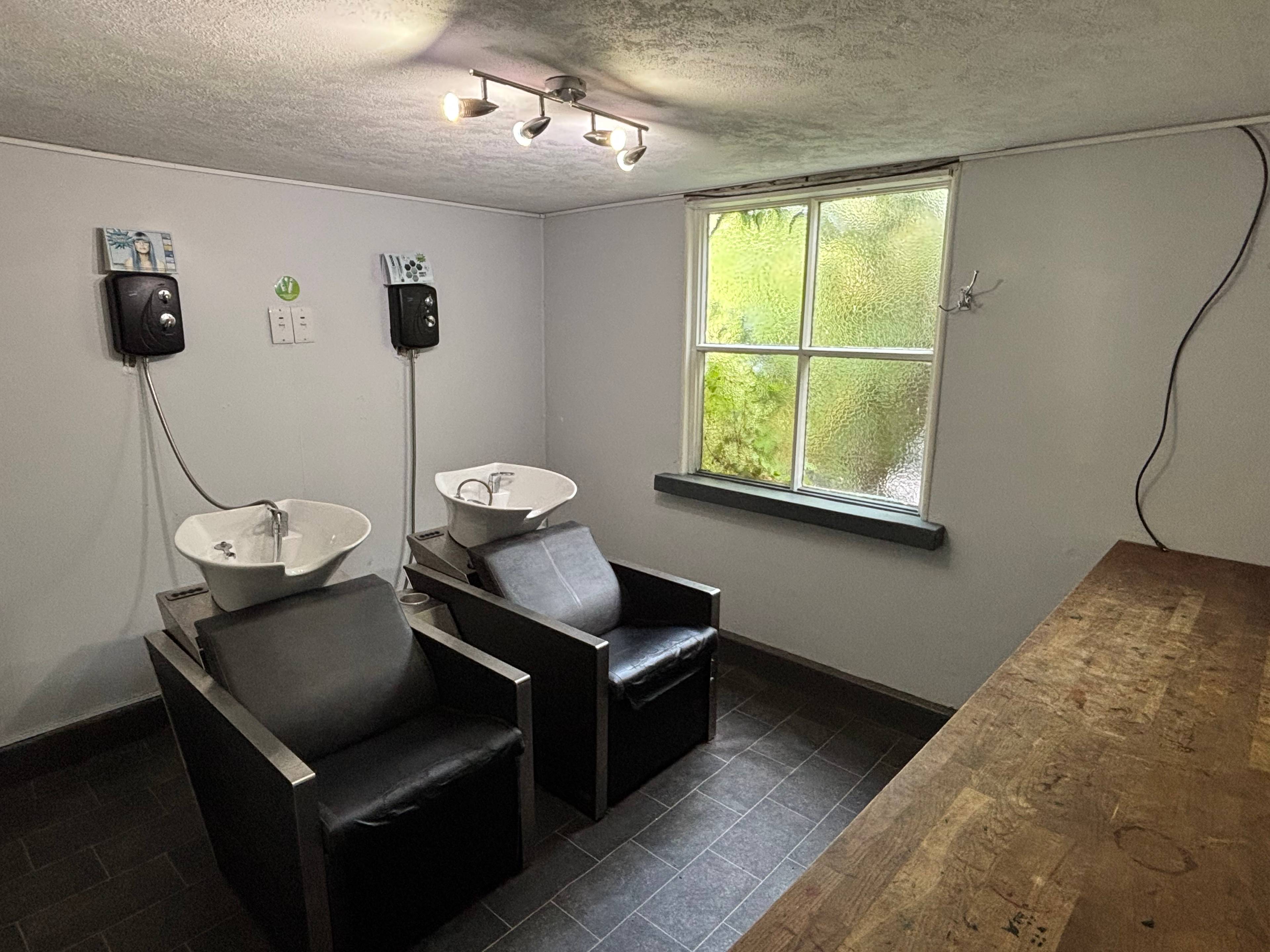 2 Northumberland Place, Teignmouth, TQ14 - 5