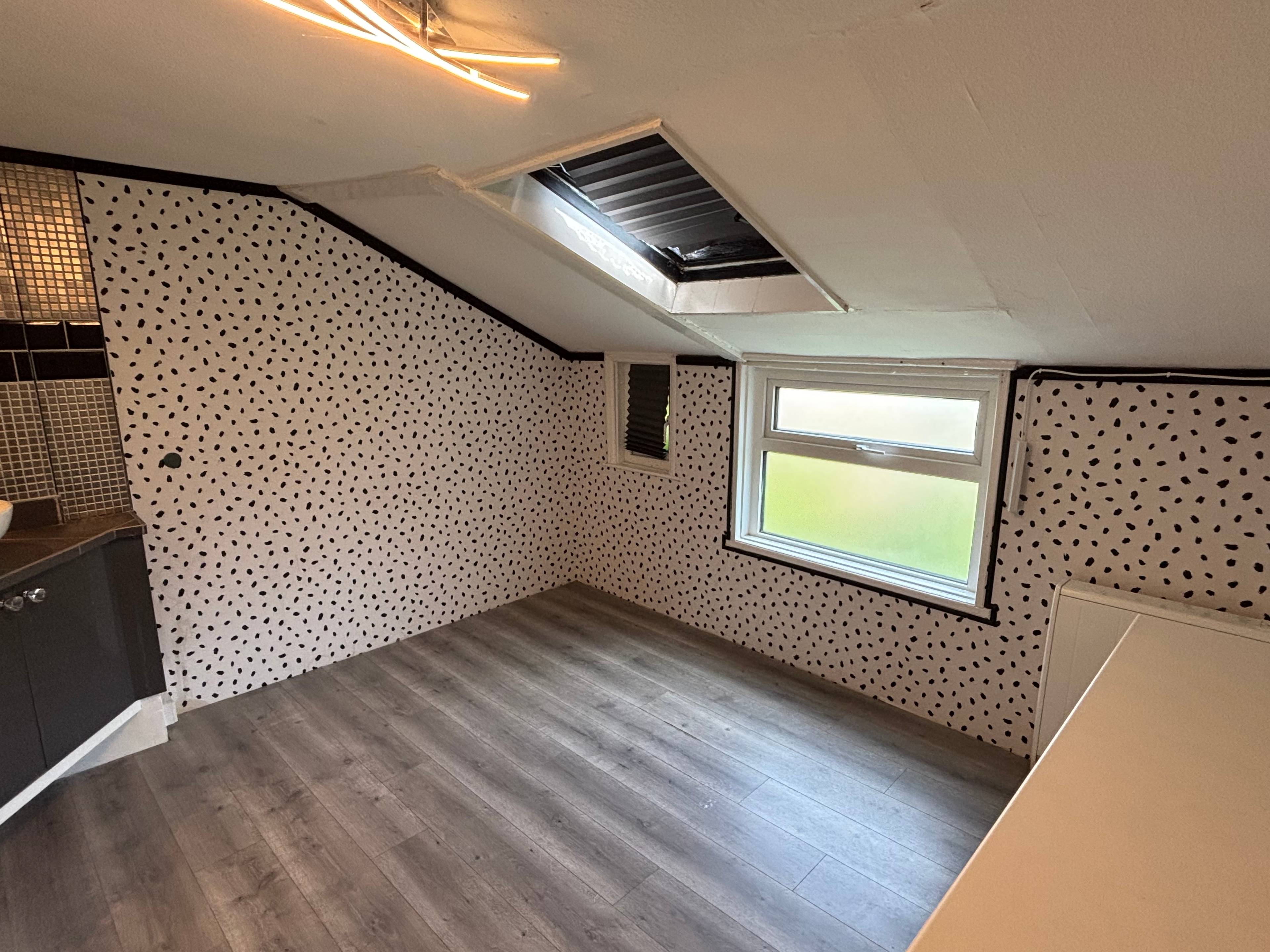 2 Northumberland Place, Teignmouth, TQ14 - 7
