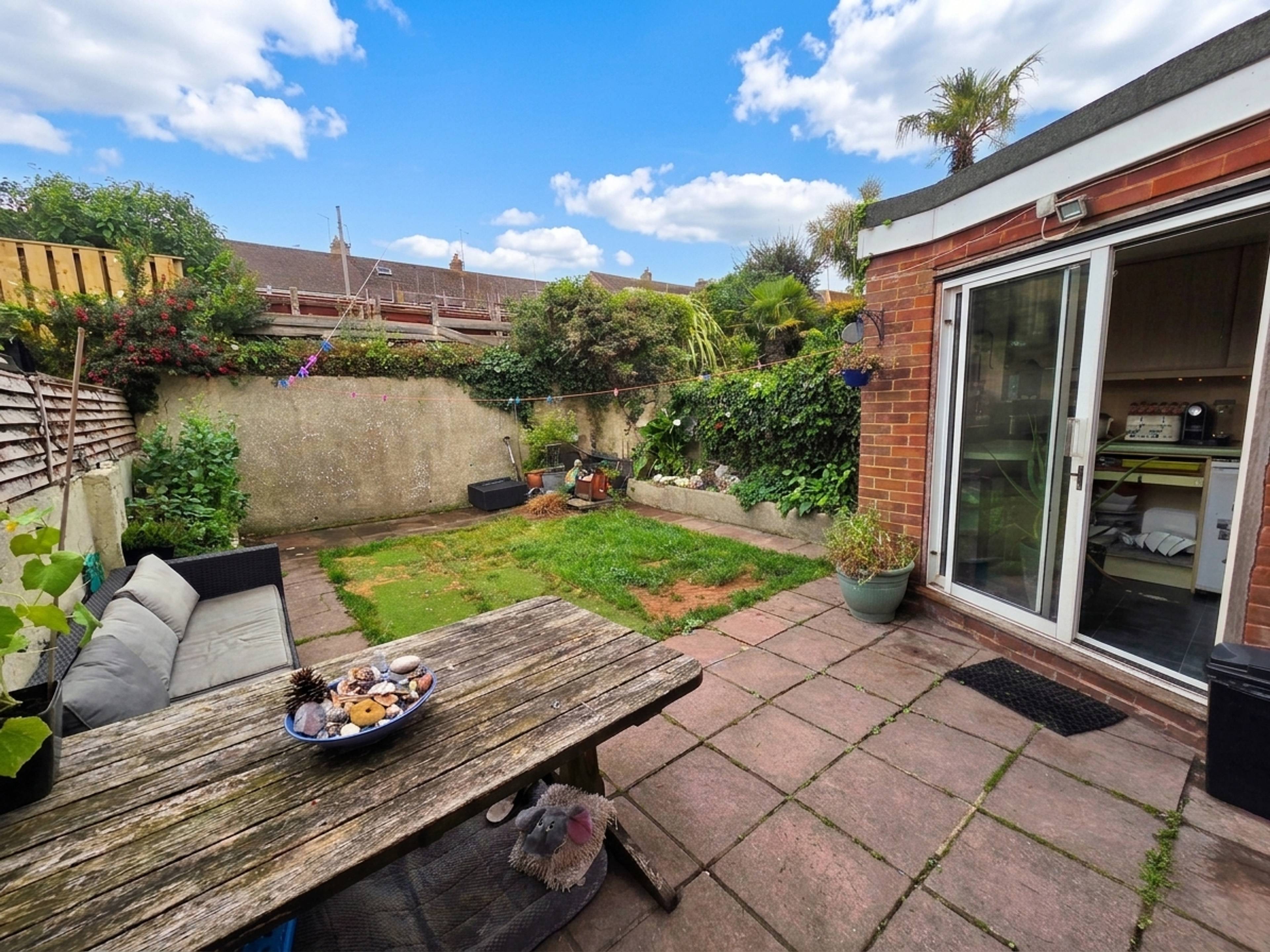 23 Gatehouse Rise, Dawlish, EX7 - 4
