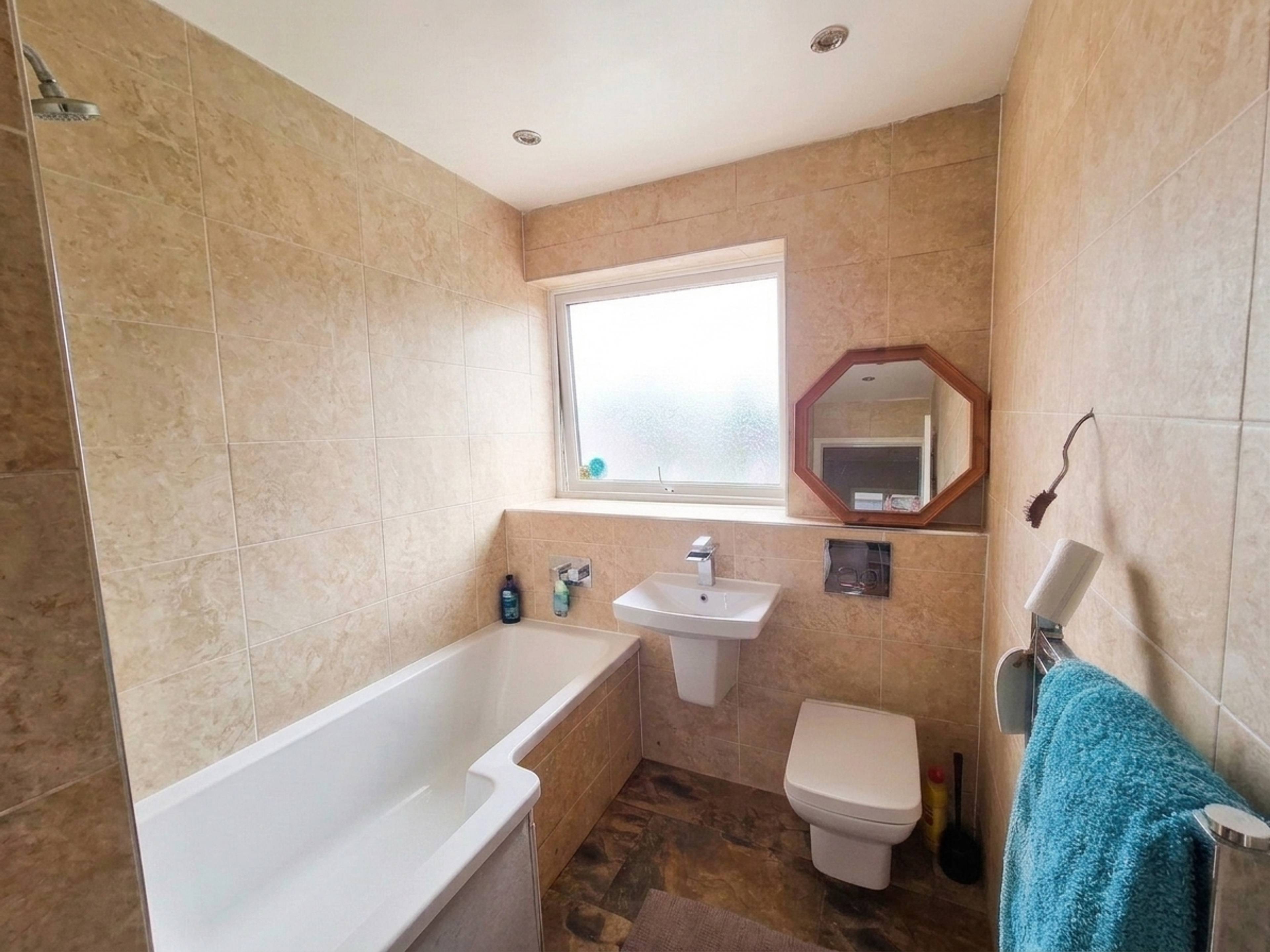 23 Gatehouse Rise, Dawlish, EX7 - 9