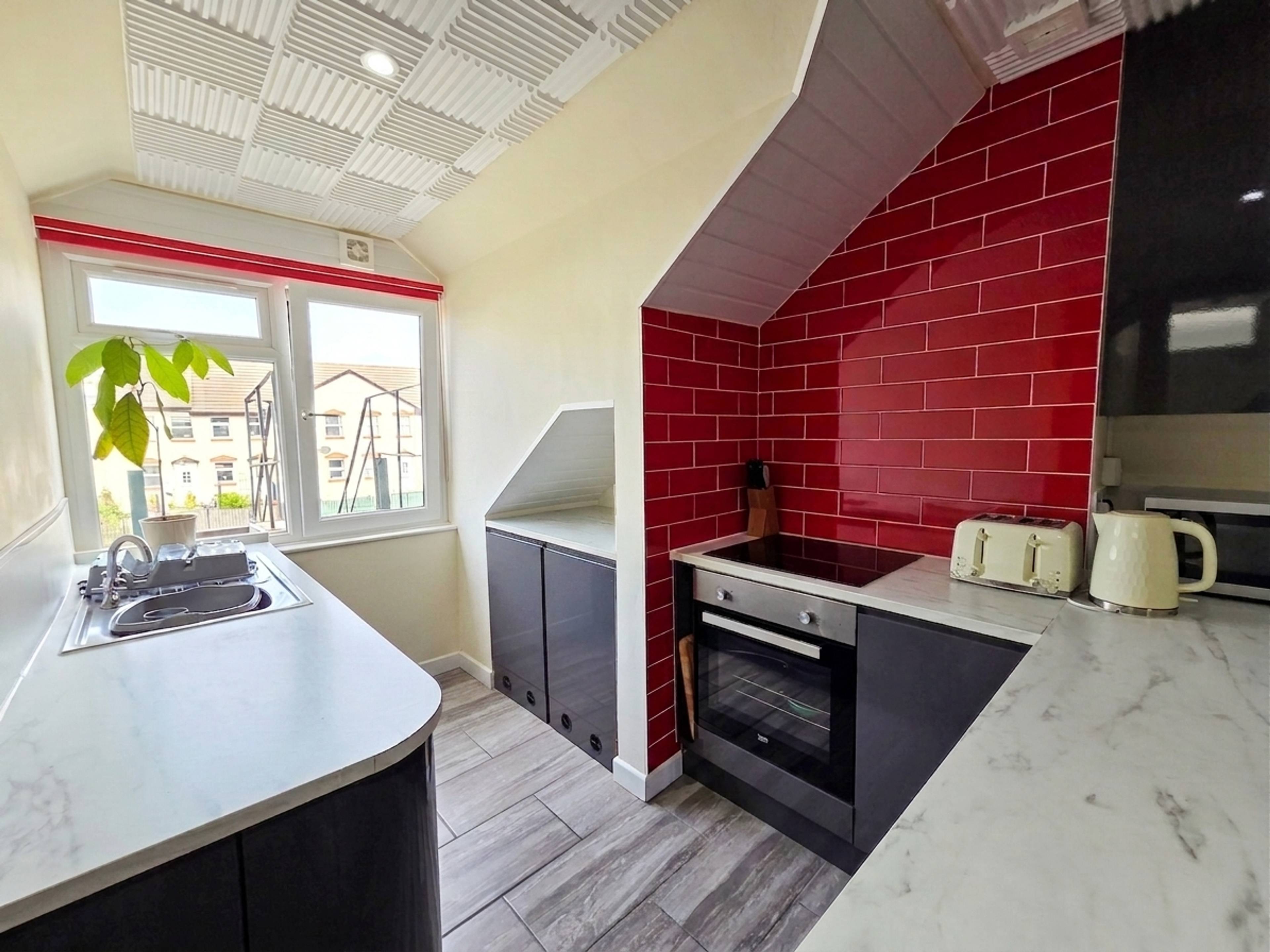 Flat 4, Dawlish, EX7 - 3