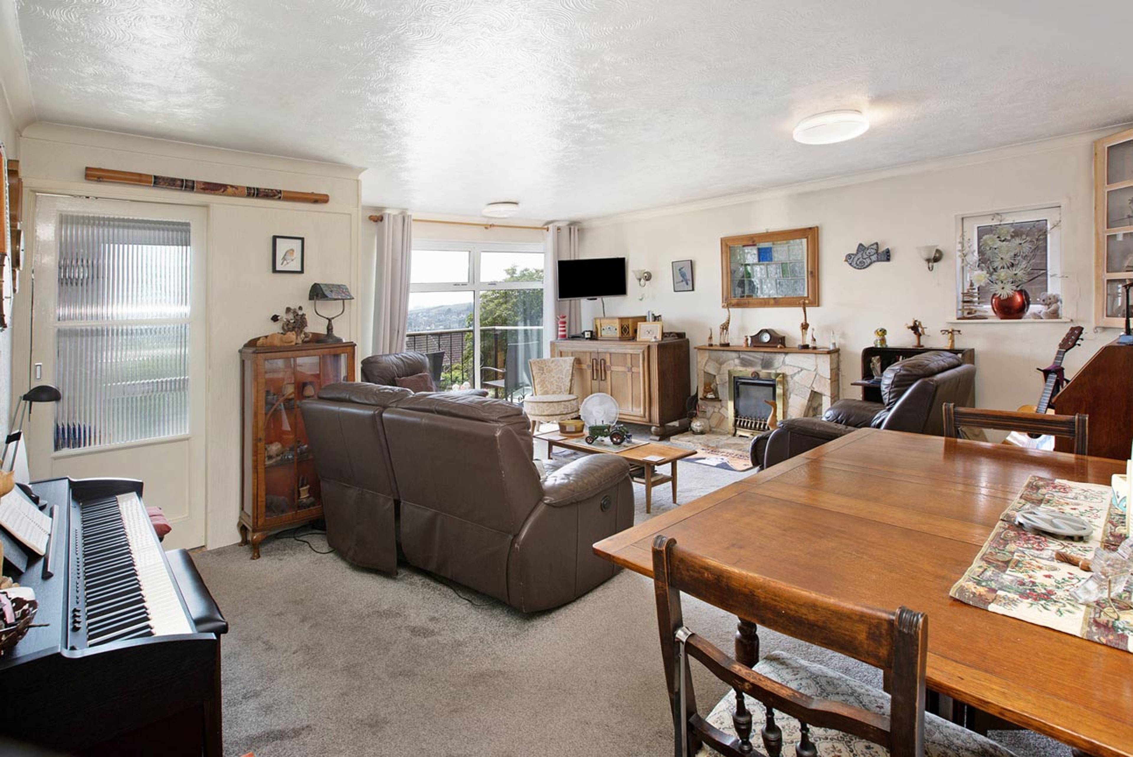 4 Armada Drive, Teignmouth, TQ14 - 6