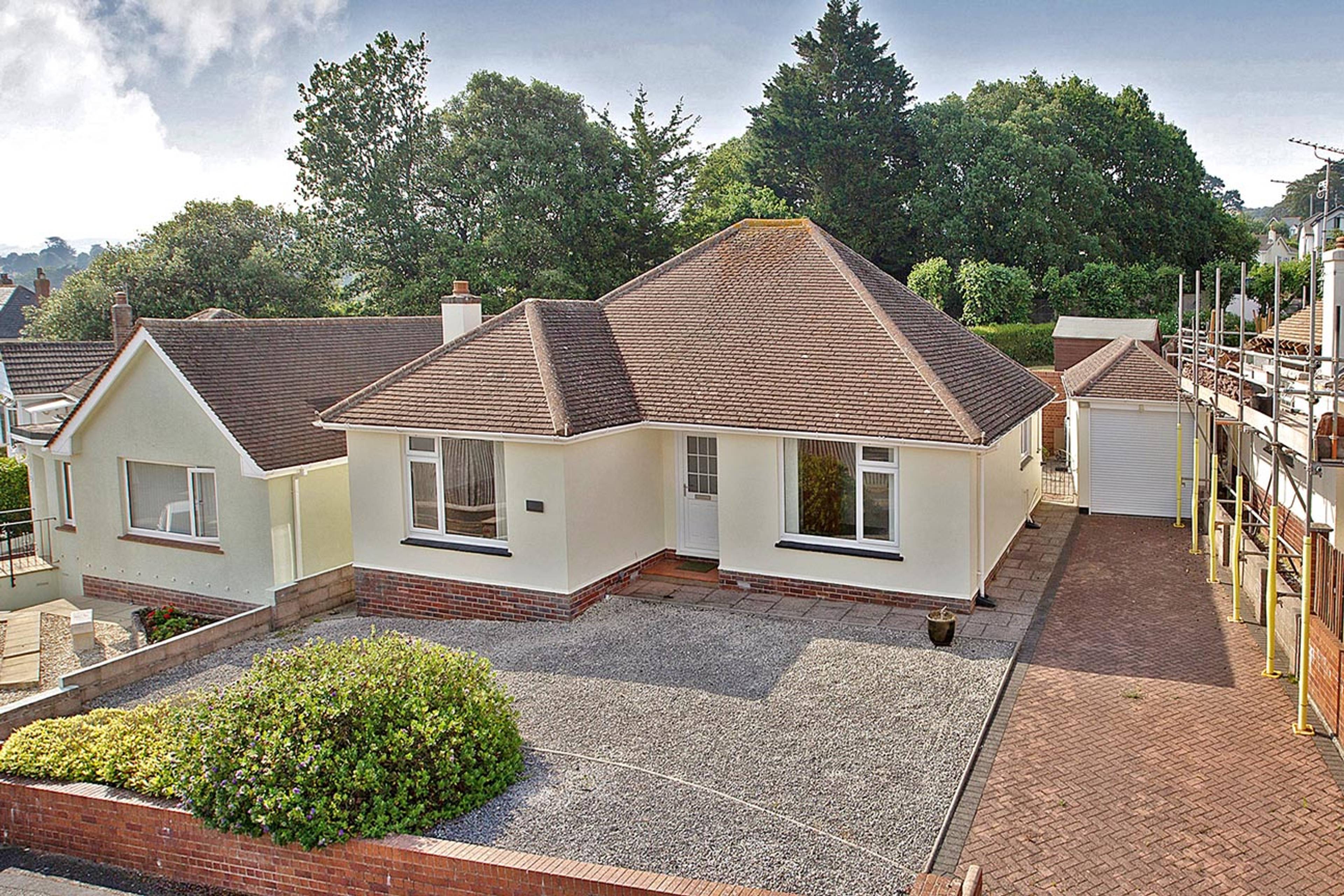 2 Winston Court, Teignmouth, TQ14 - 1