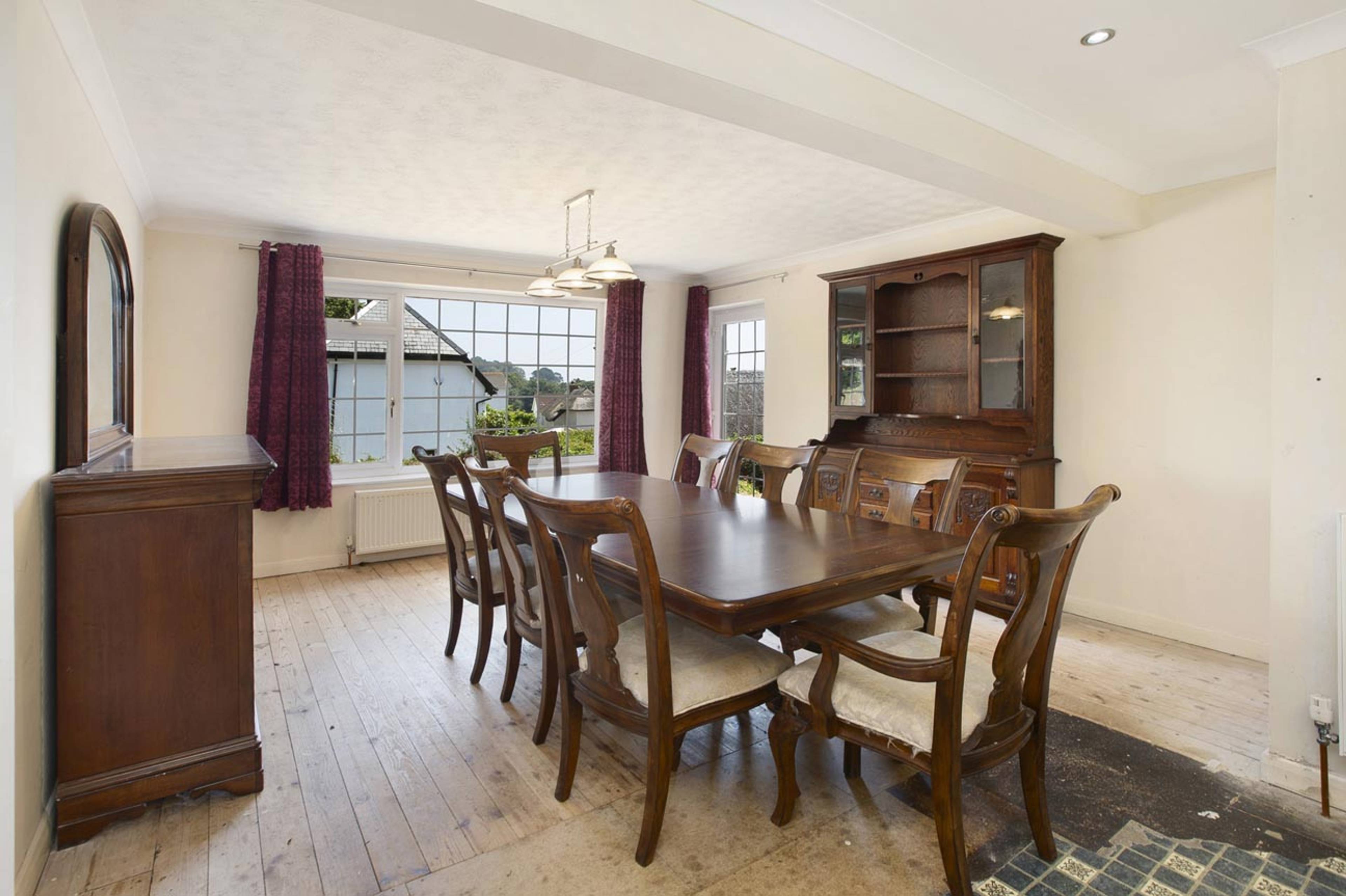 10 Brook Close, Dawlish, EX7 - 3