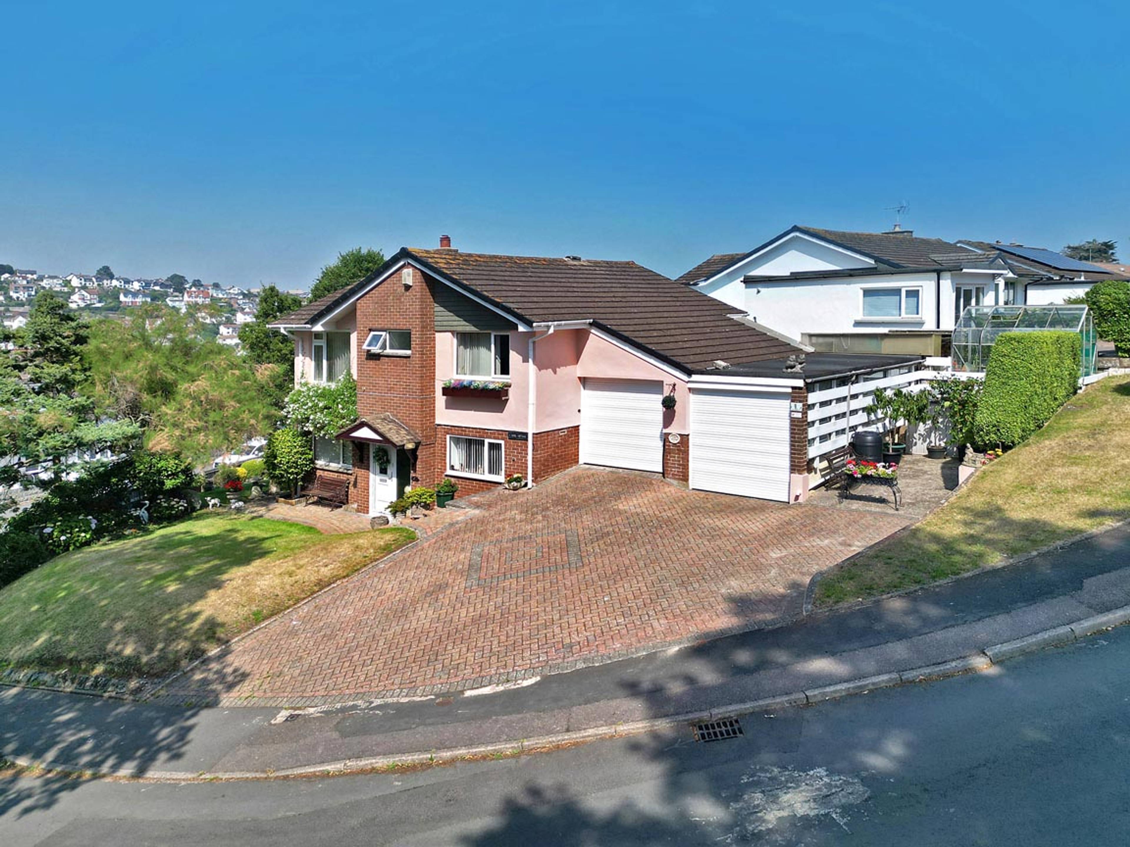 1 West Cliff Park Drive, Dawlish, EX7 - 1