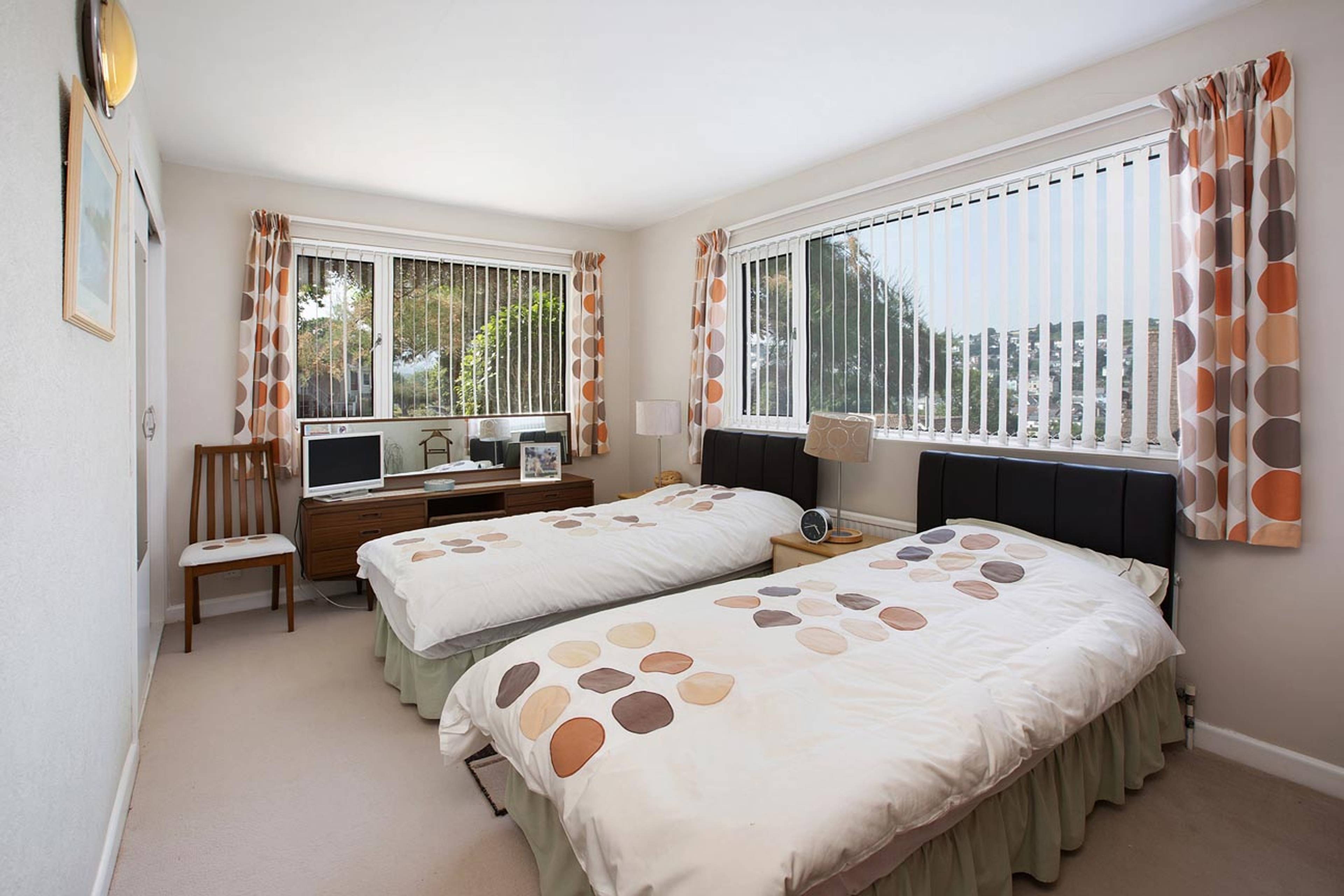 1 West Cliff Park Drive, Dawlish, EX7 - 8