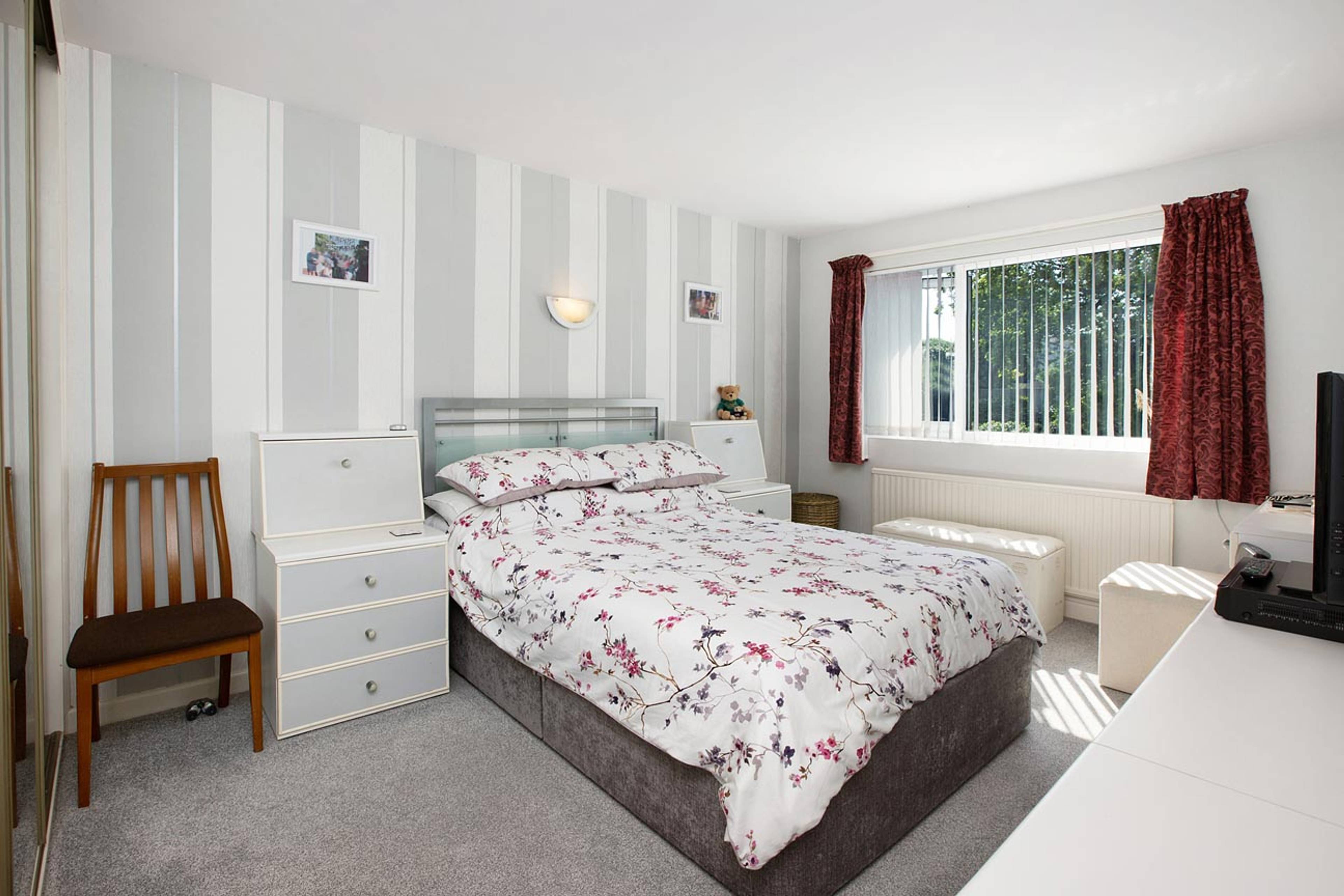 1 West Cliff Park Drive, Dawlish, EX7 - 7