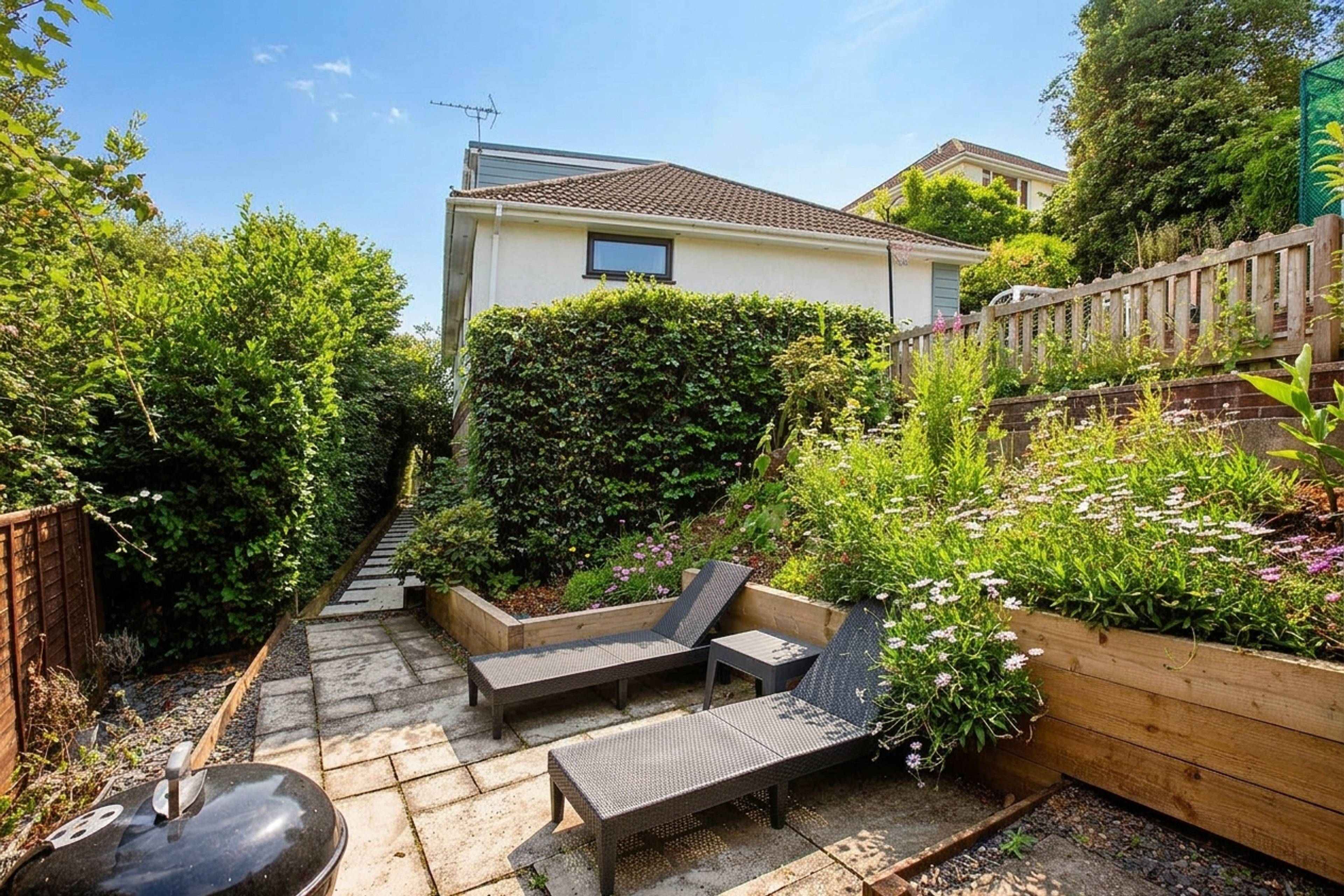 15 Buckeridge Avenue, Teignmouth, TQ14 - 4