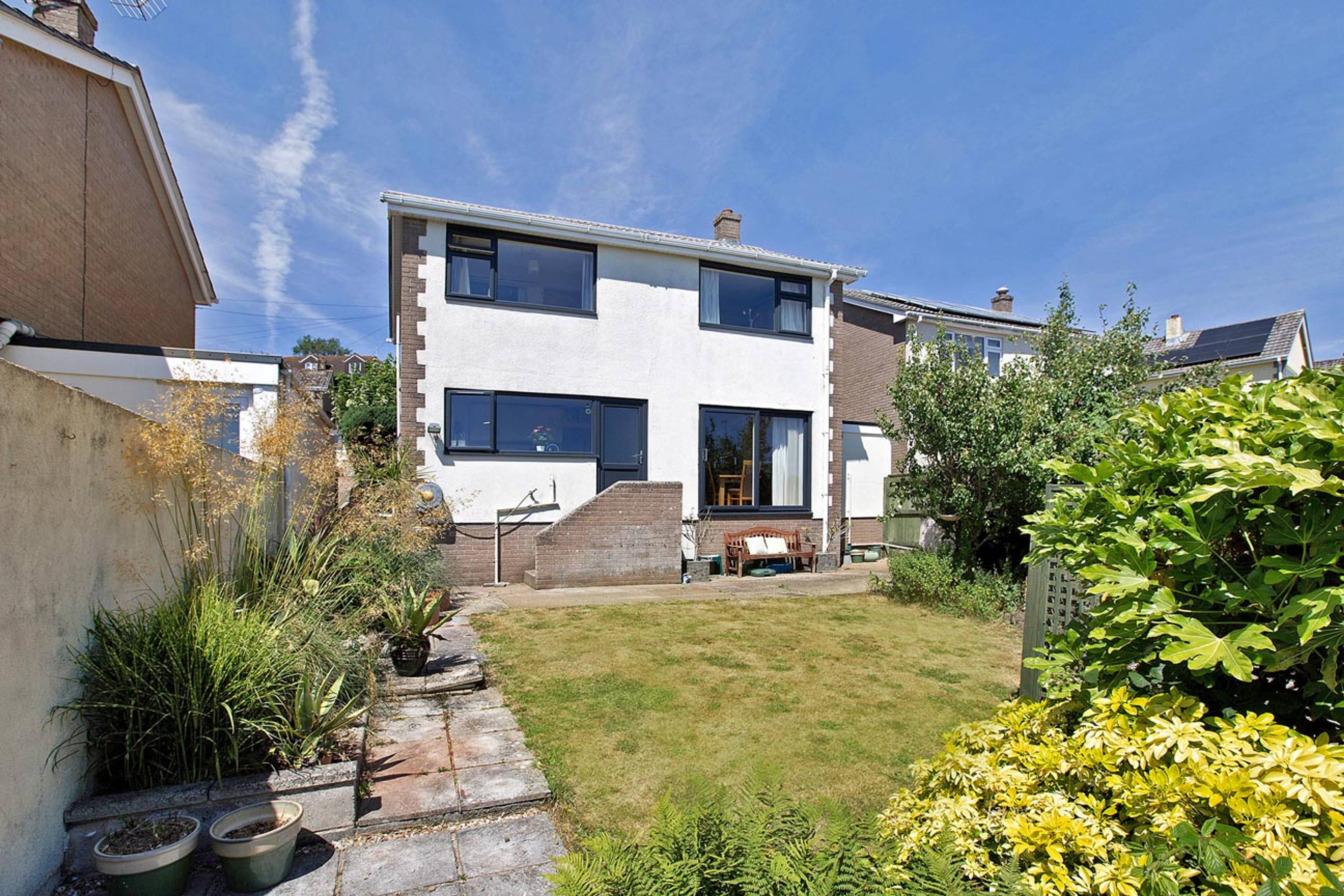 9 Hazel Close, Teignmouth, TQ14 - 4