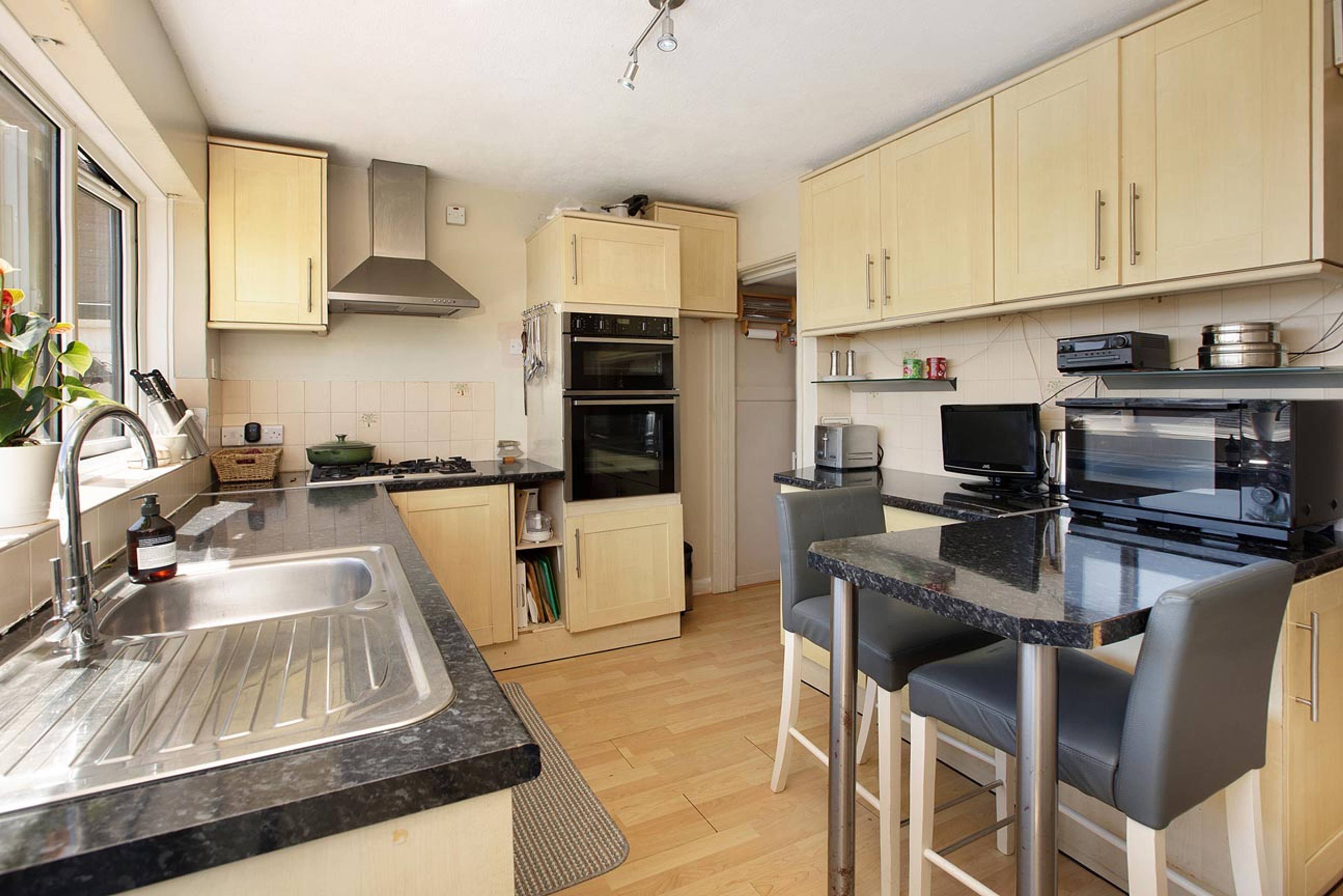 9 Hazel Close, Teignmouth, TQ14 - 2