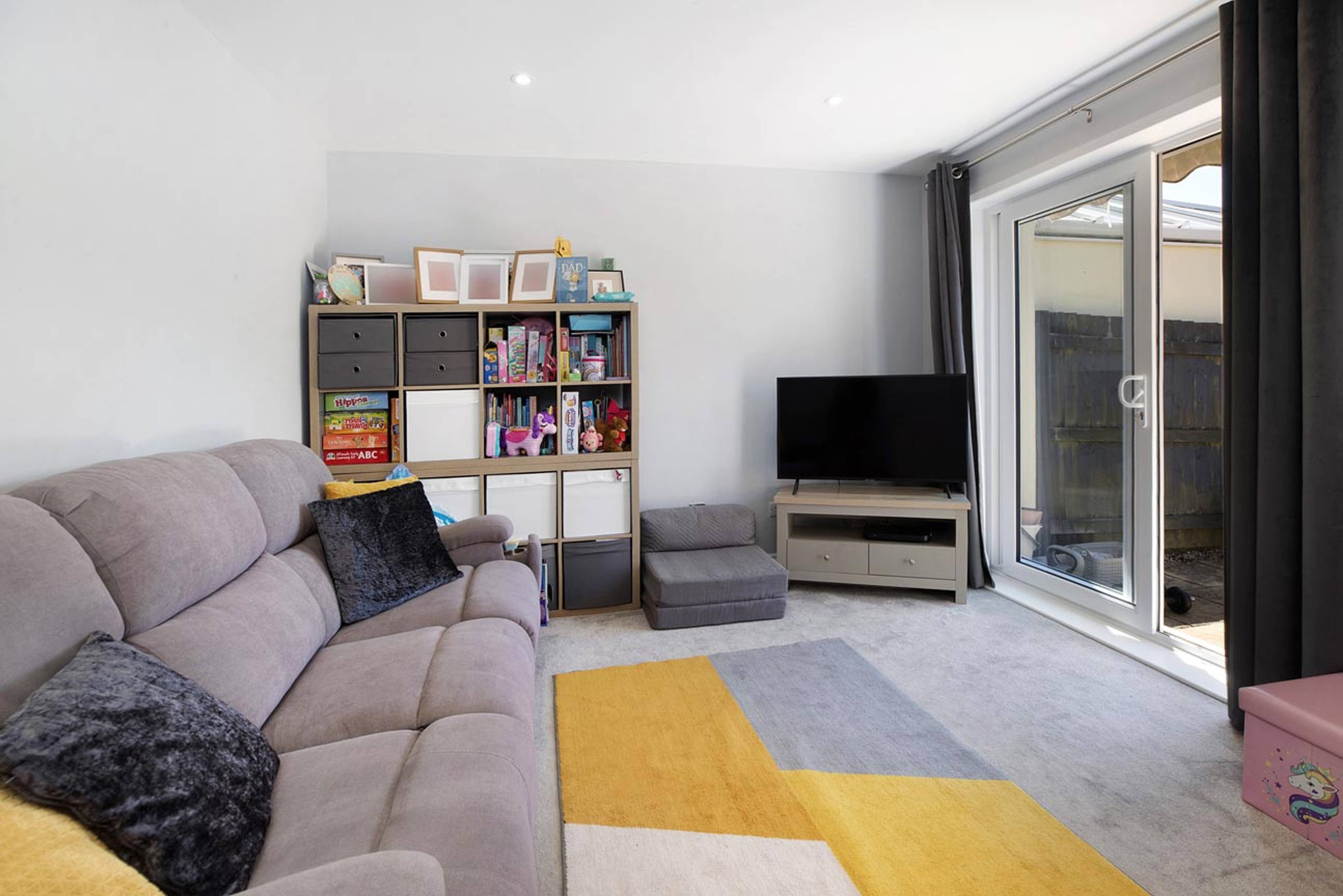54 Howard Close, Teignmouth, TQ14 - 6