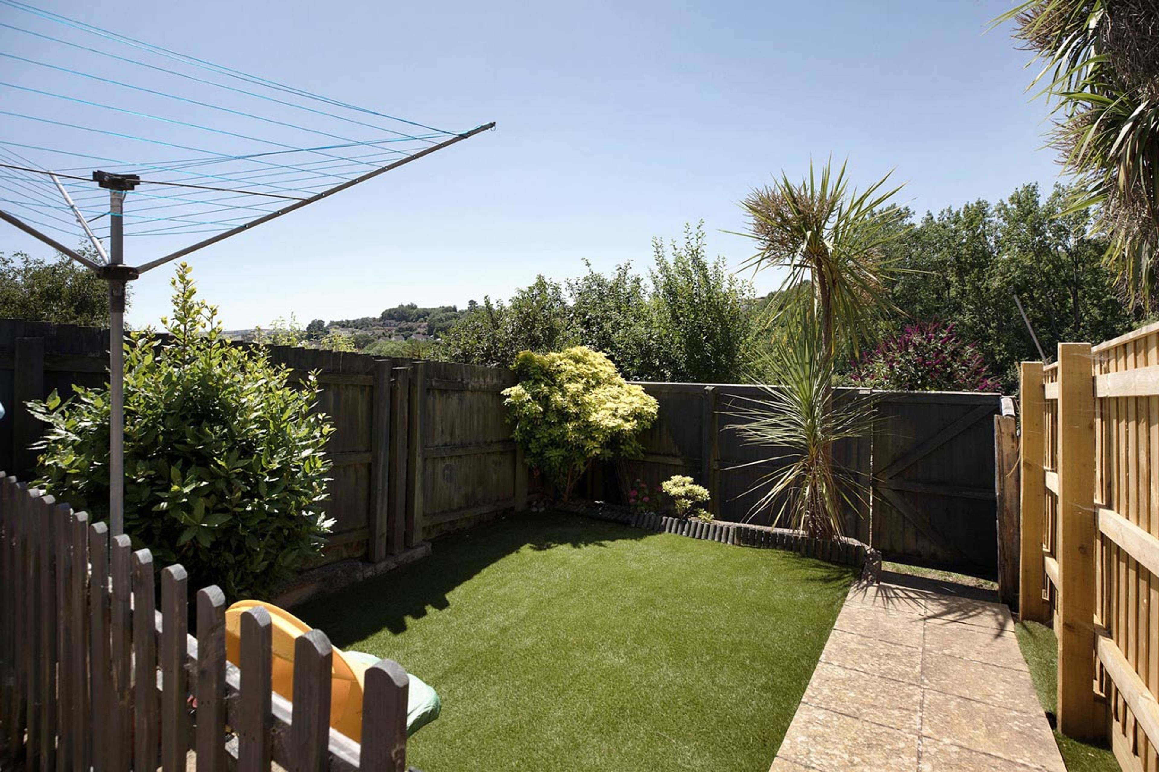 54 Howard Close, Teignmouth, TQ14 - 4