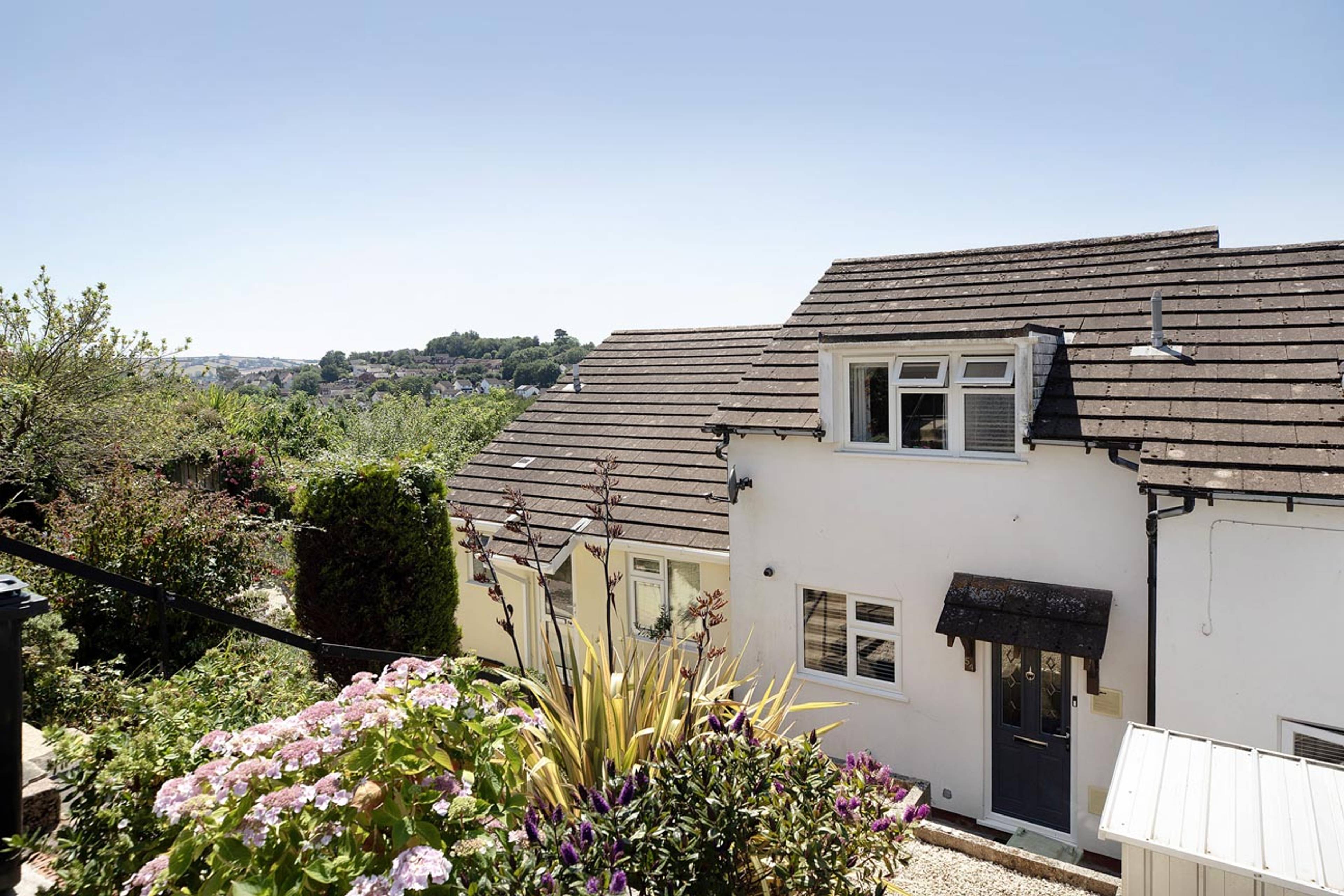 Howard Close, Teignmouth, TQ14 - 1