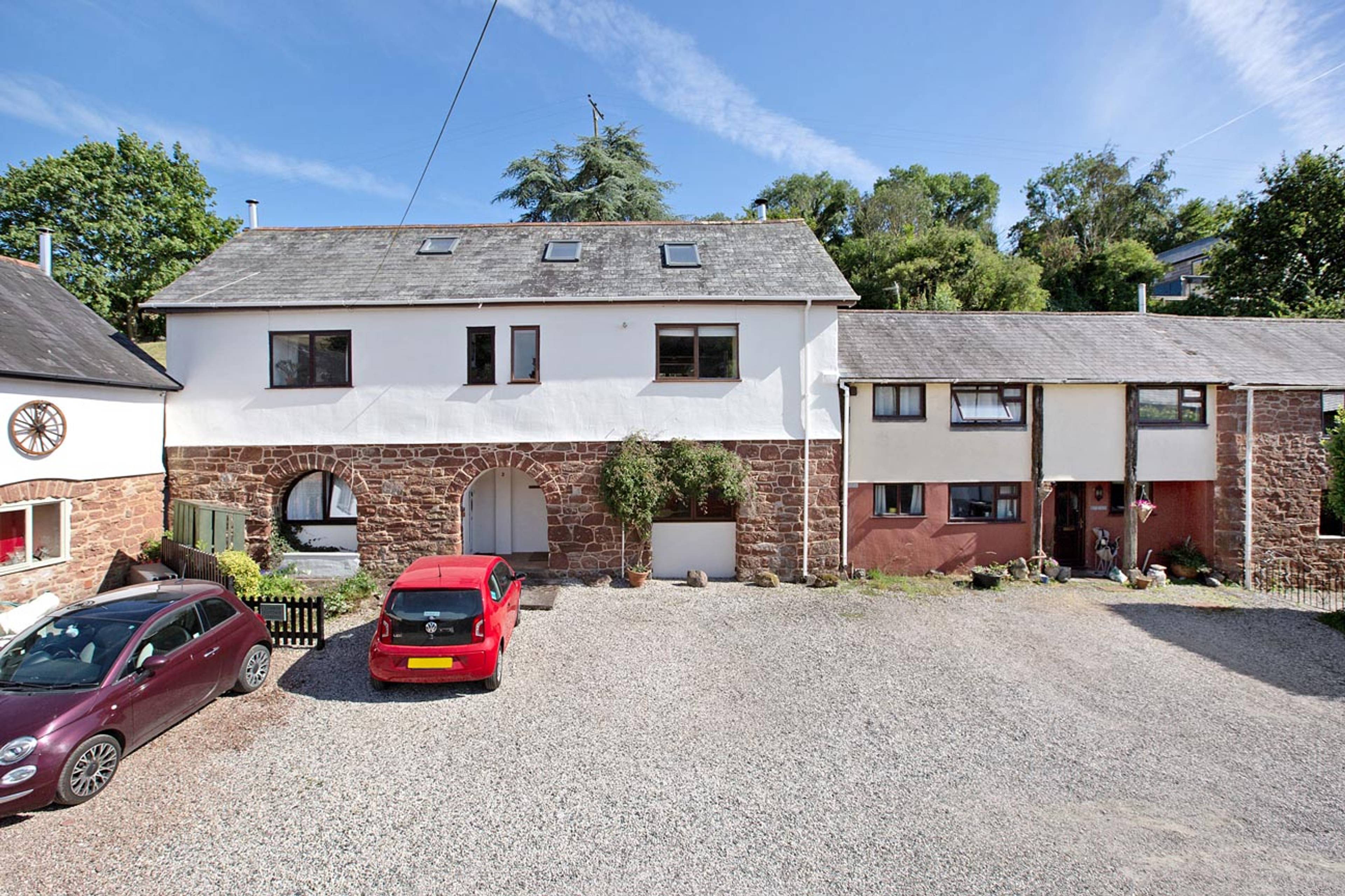 4 Home Farm Court Deane Road, Newton Abbot, TQ12 - 1