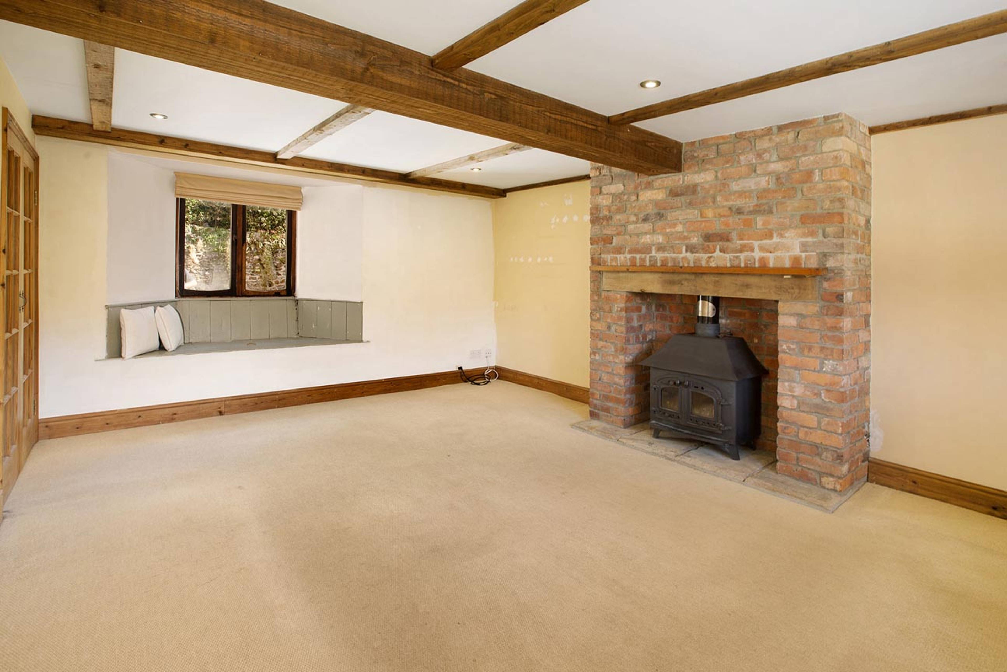 4 Home Farm Court Deane Road, Newton Abbot, TQ12 - 3