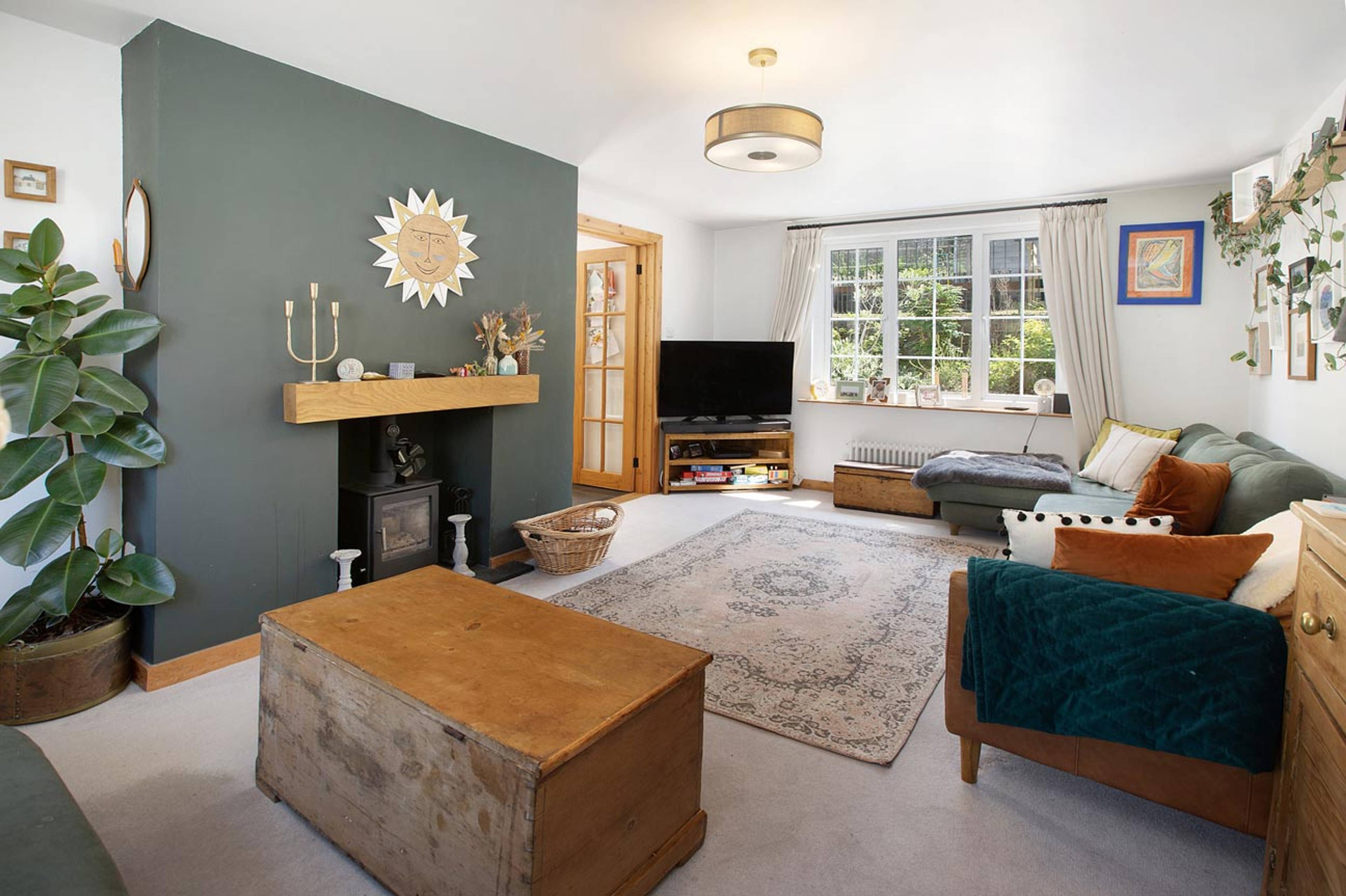 Luccombe Deane Road, Newton Abbot, TQ12 - 3