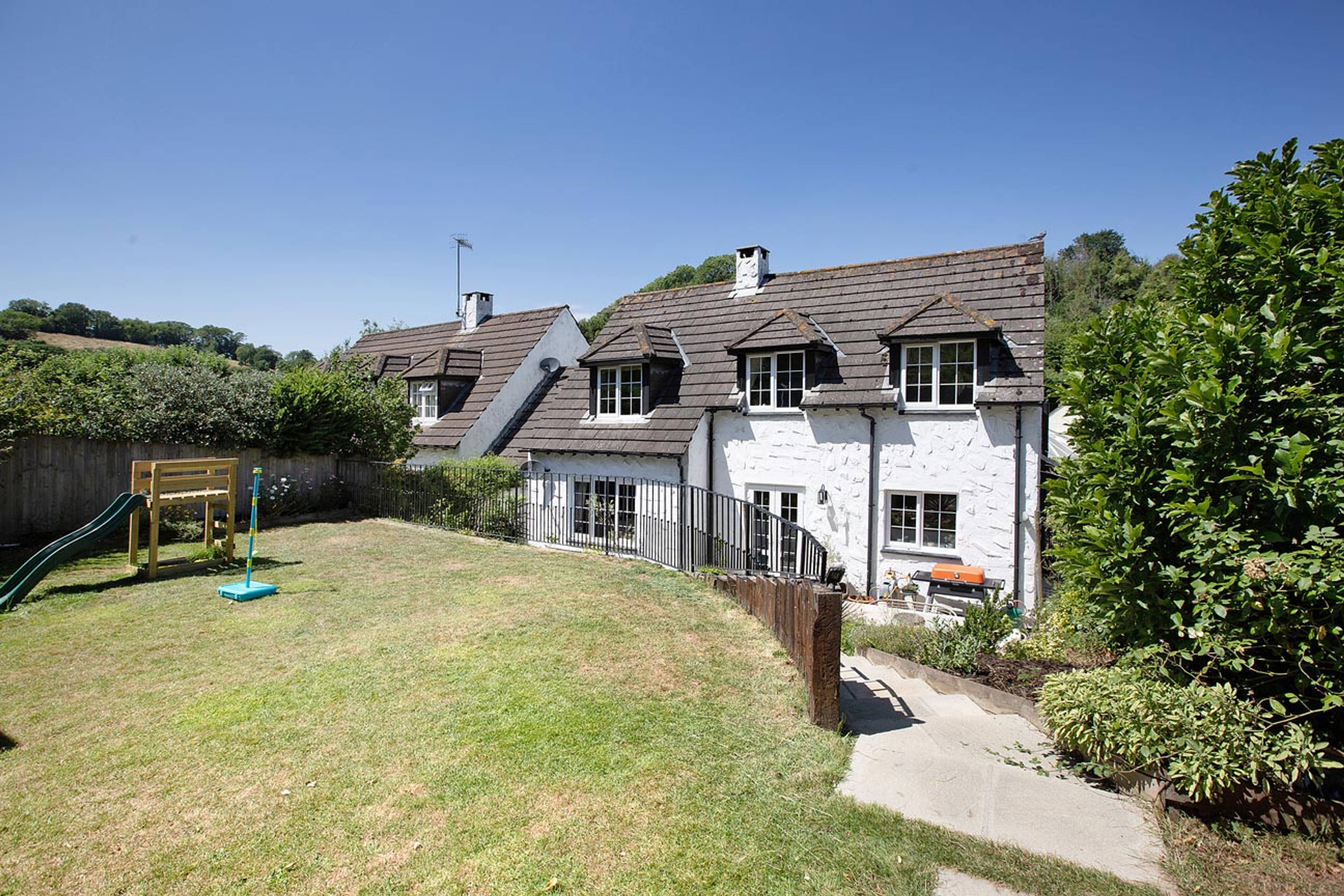 Luccombe Deane Road, Newton Abbot, TQ12 - 1