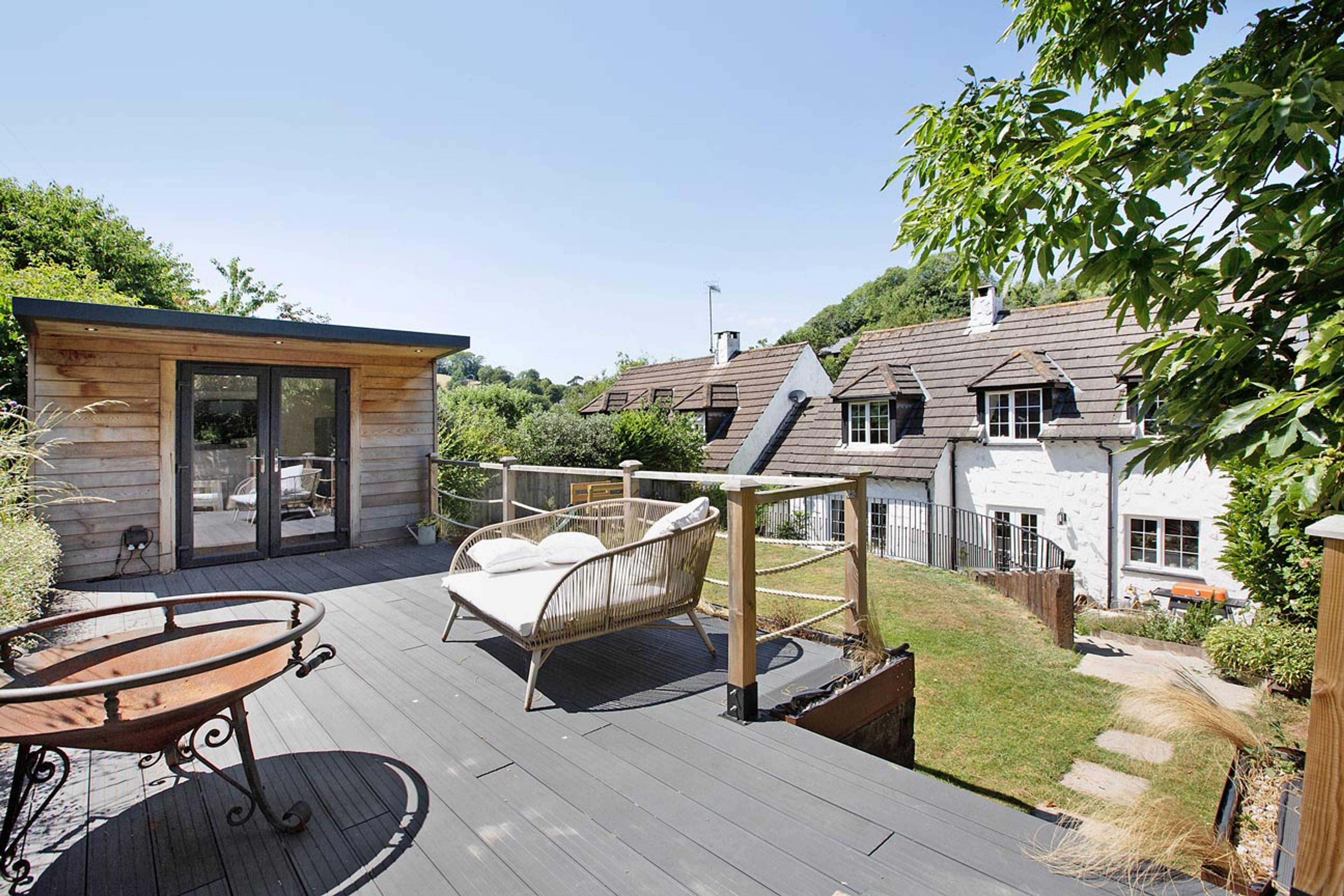 Luccombe Deane Road, Newton Abbot, TQ12 - 4