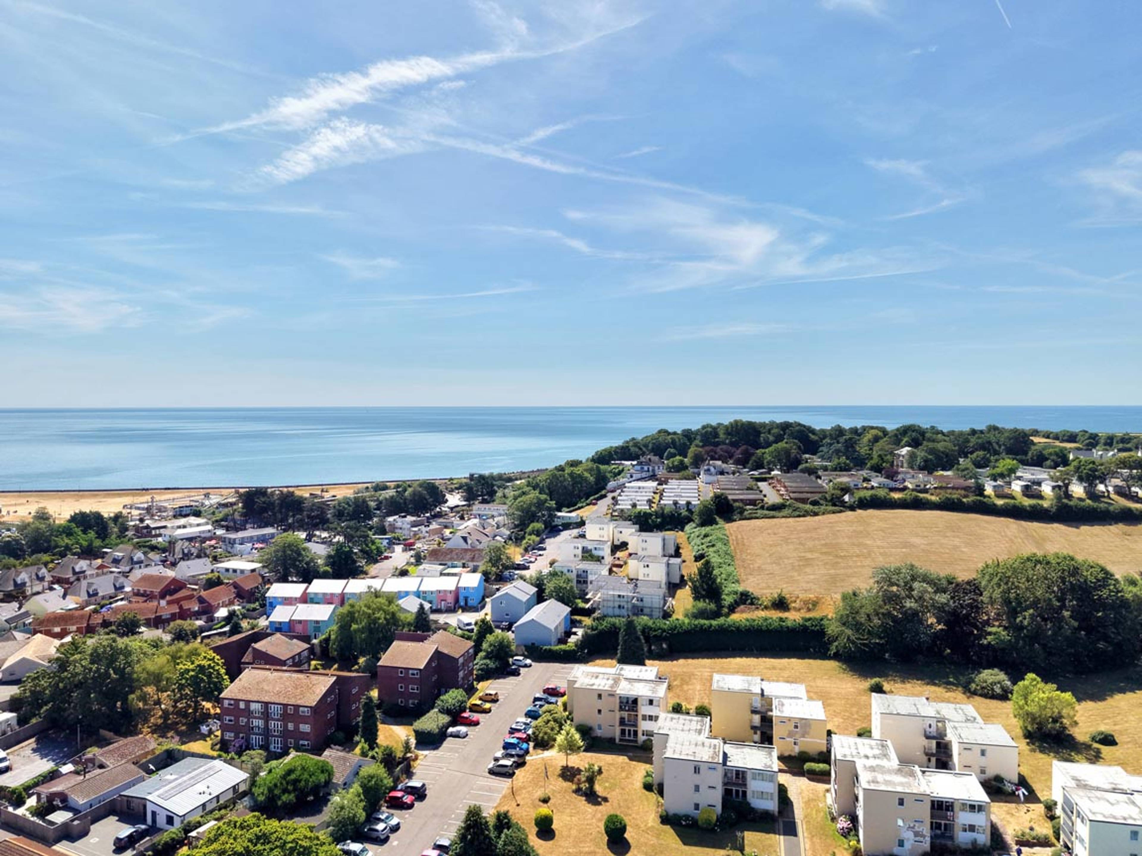 1 Devondale Court, Dawlish, EX7 - 4