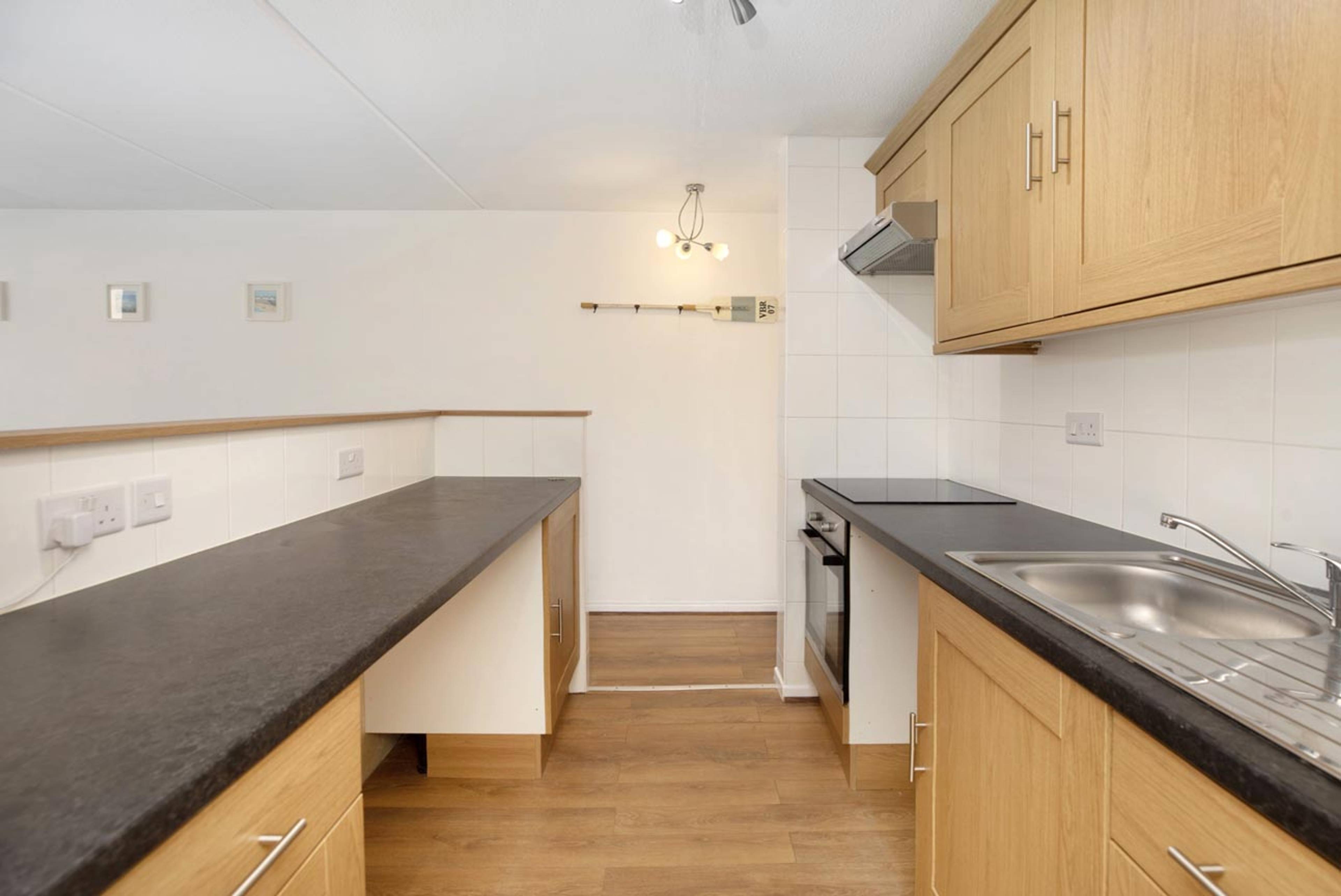 1 Devondale Court, Dawlish, EX7 - 2