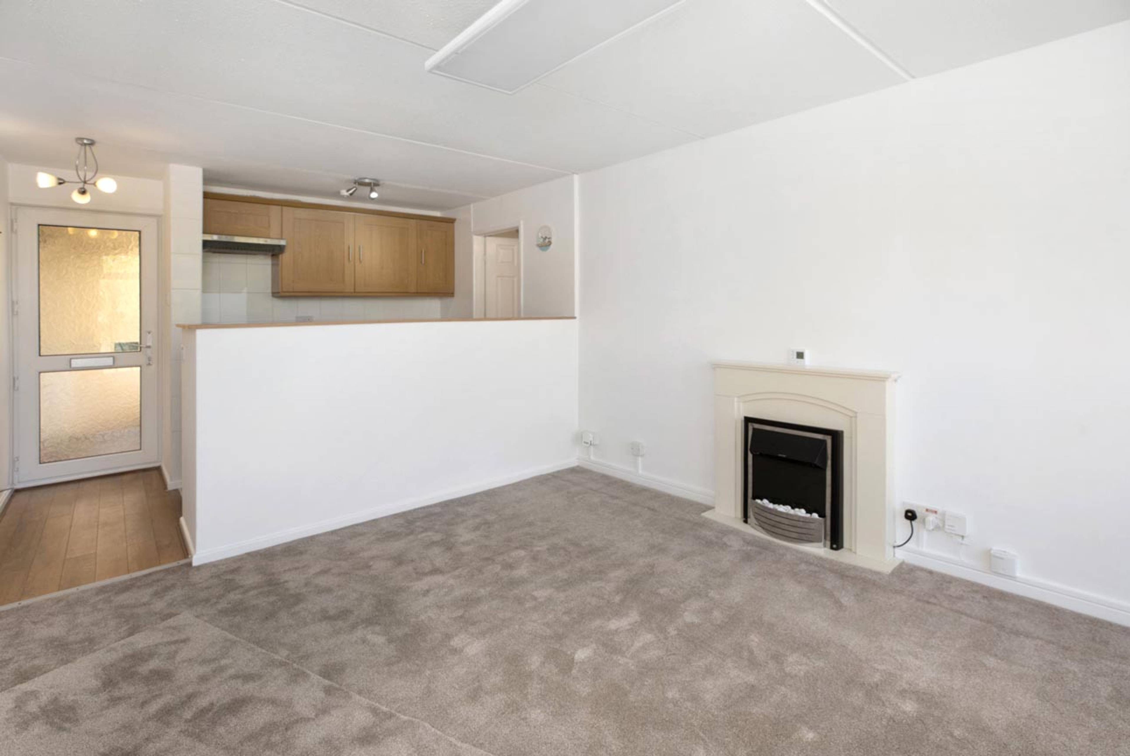 1 Devondale Court, Dawlish, EX7 - 7