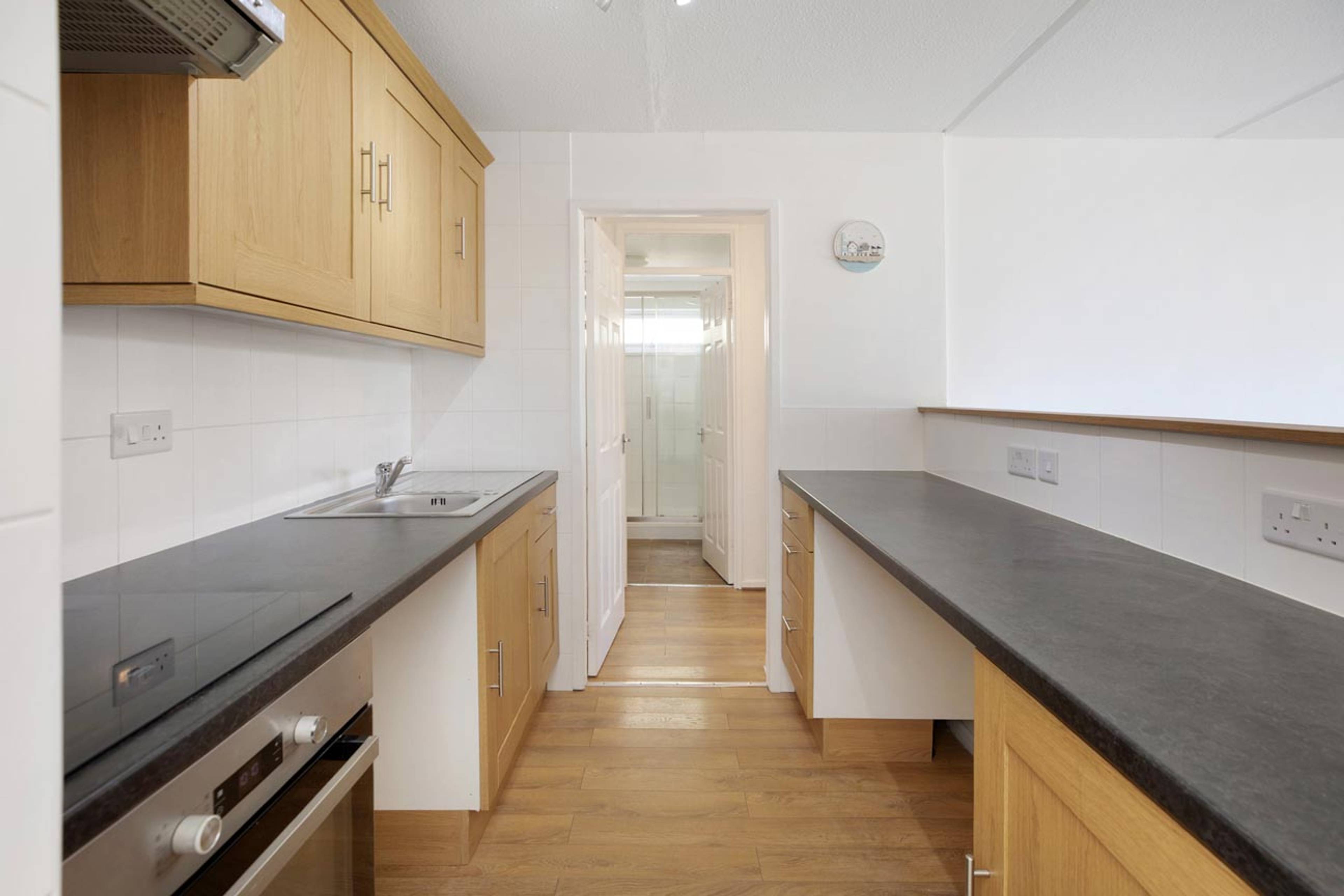 1 Devondale Court, Dawlish, EX7 - 5