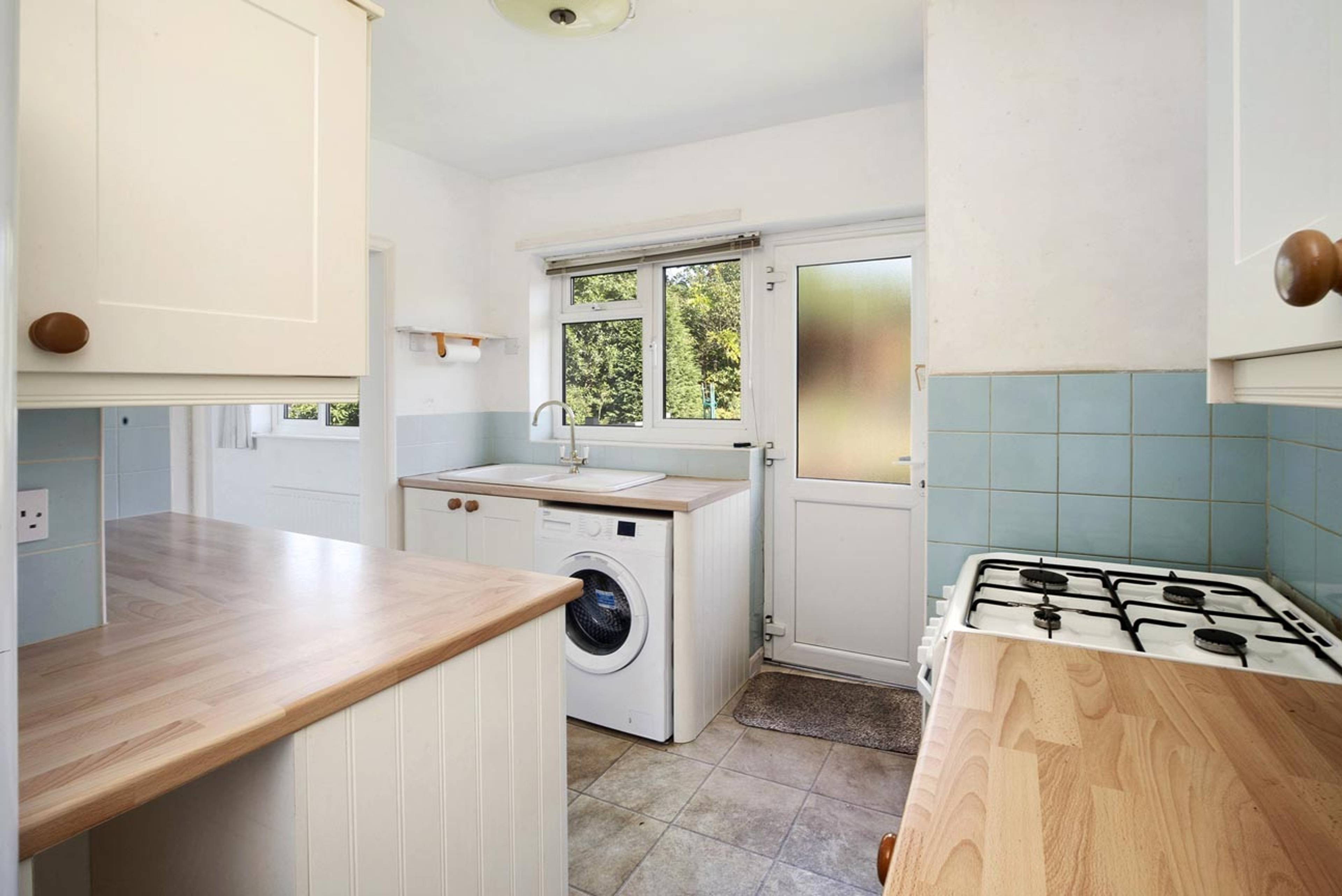 23 Ashleigh Drive, Teignmouth, TQ14 - 6