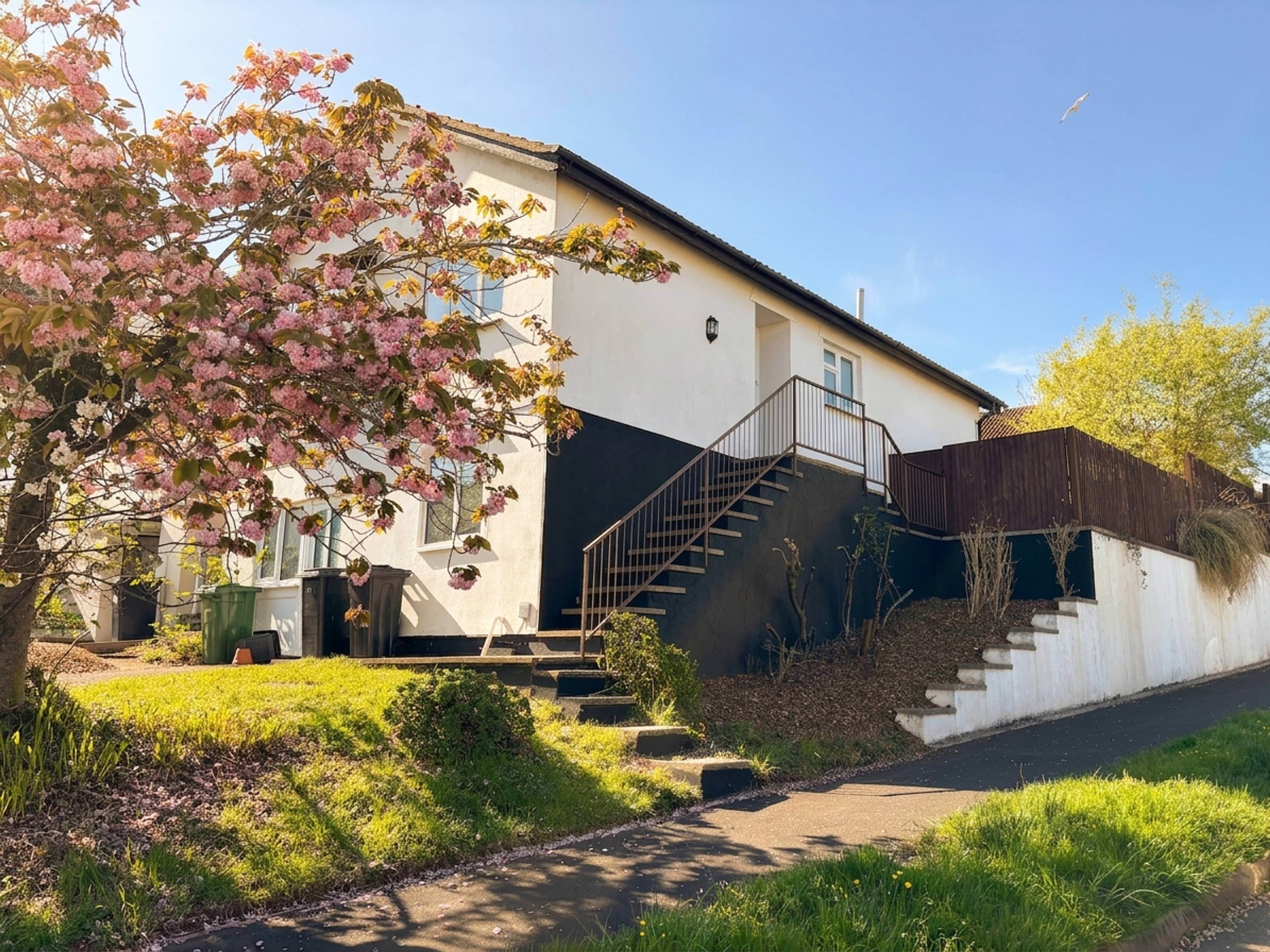 Coombe View, Teignmouth, TQ14 - 1