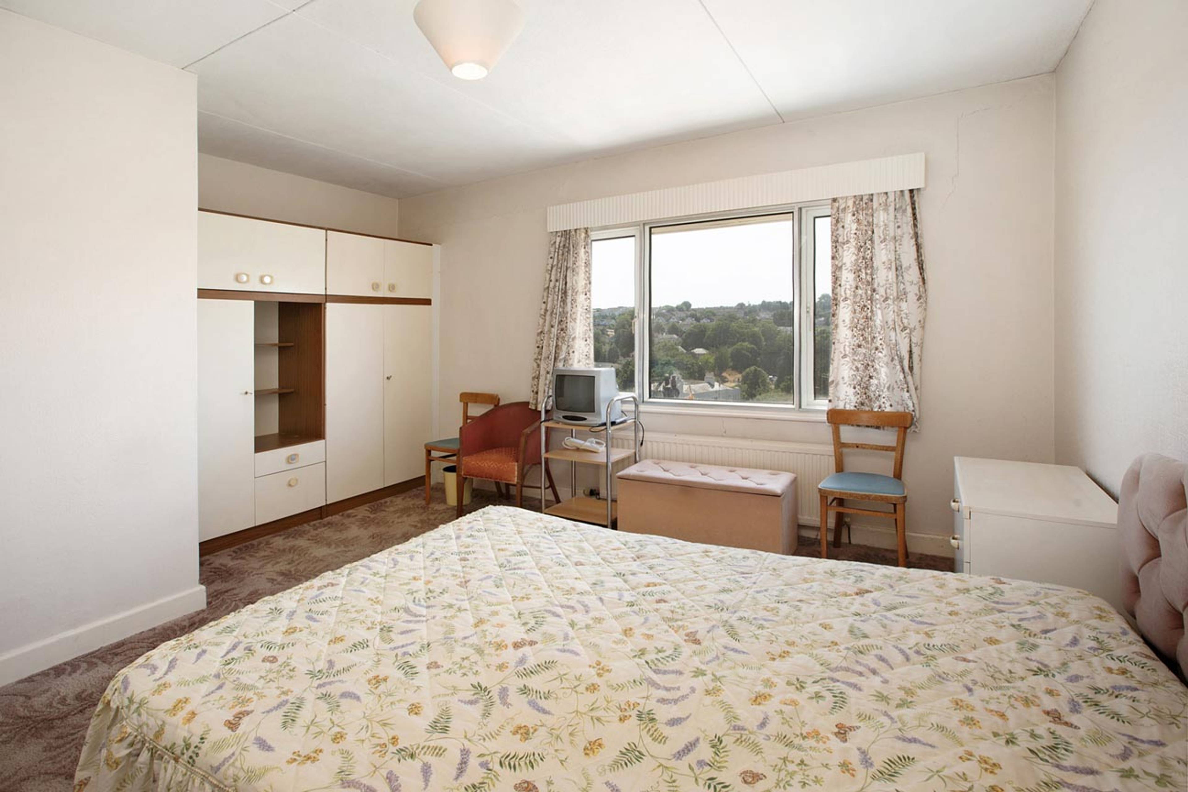 9 Longlands, Dawlish, EX7 - 9