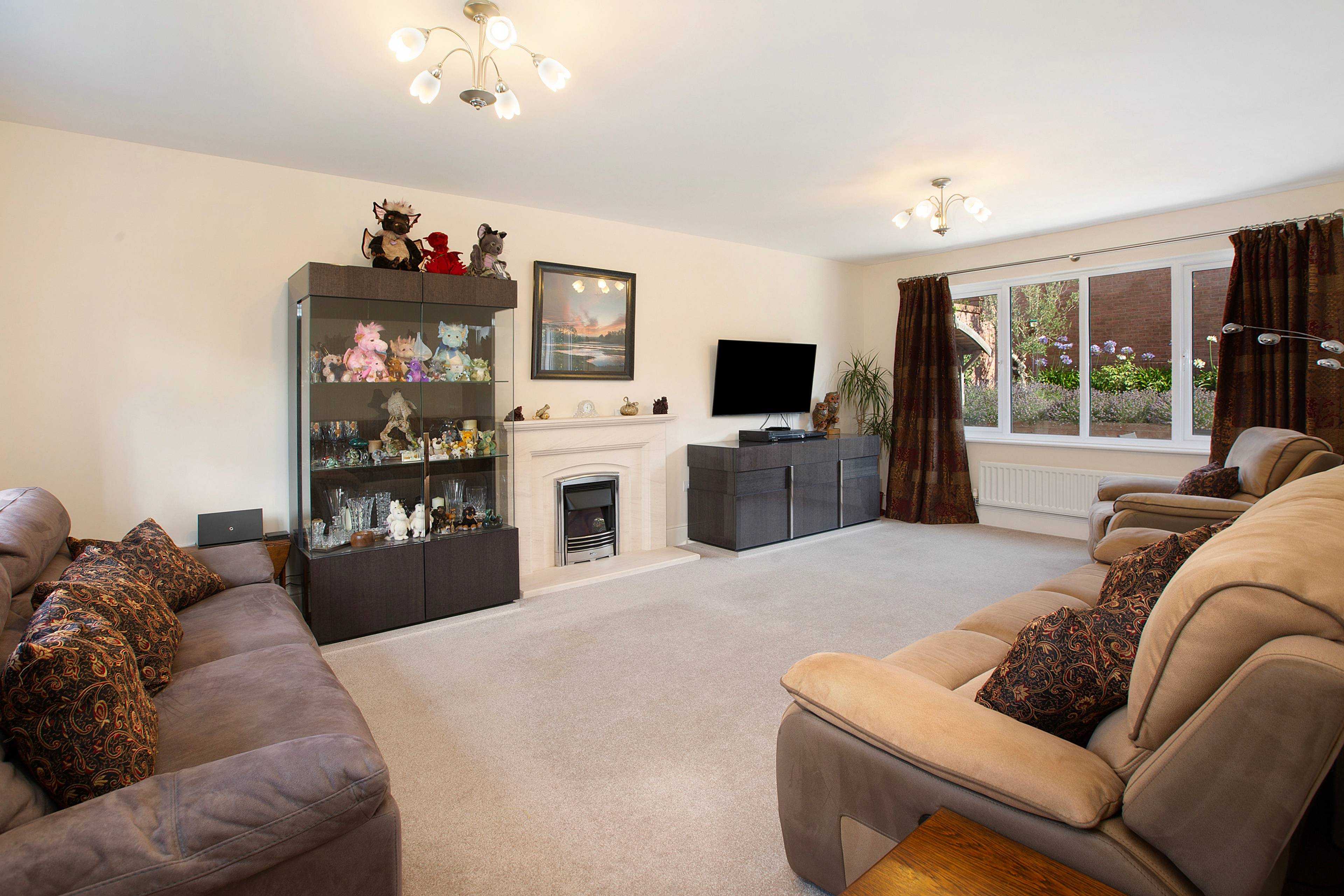 Lapwing Close, Dawlish, EX7 - 5