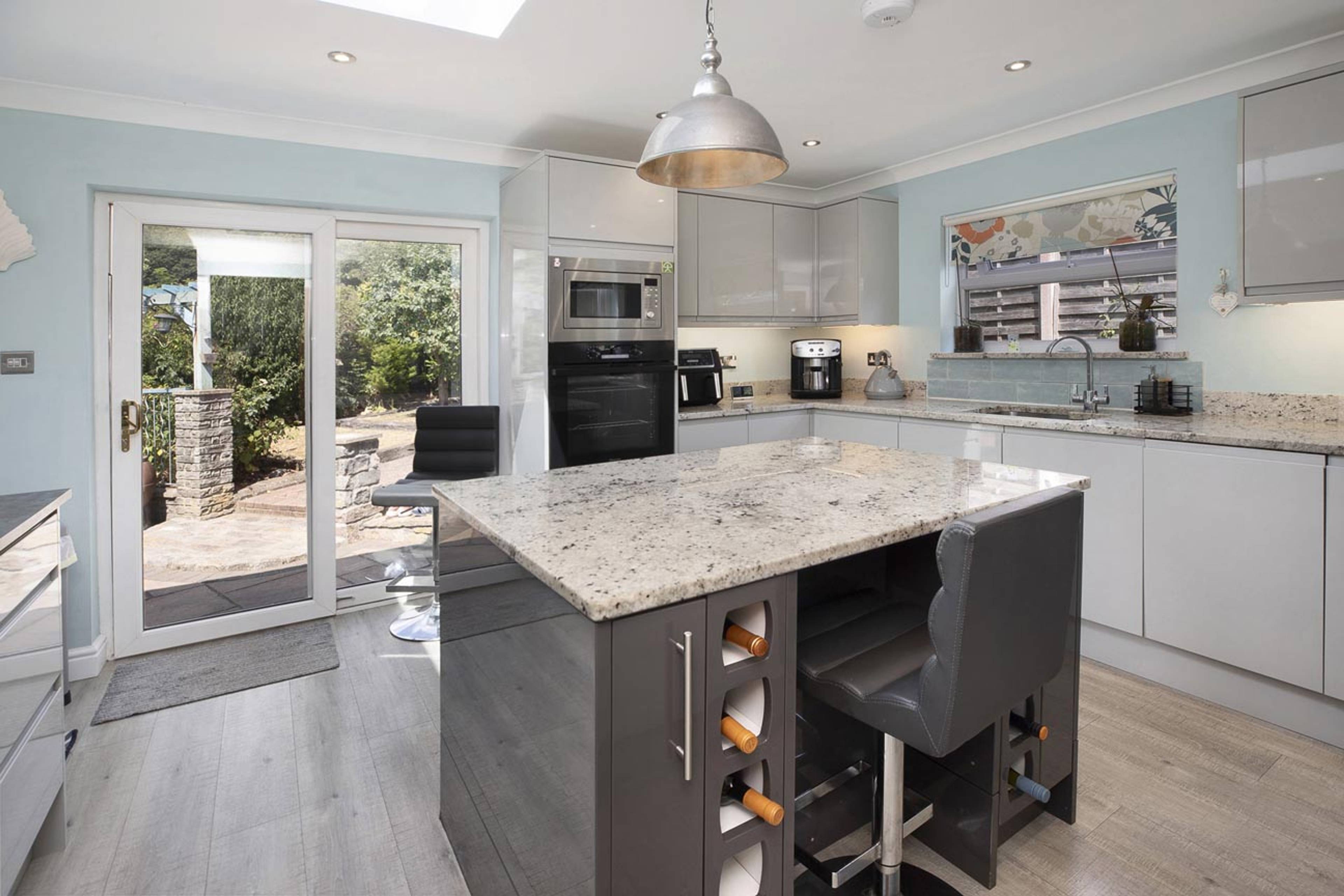 23 Grange Park, Teignmouth, TQ14 - 2