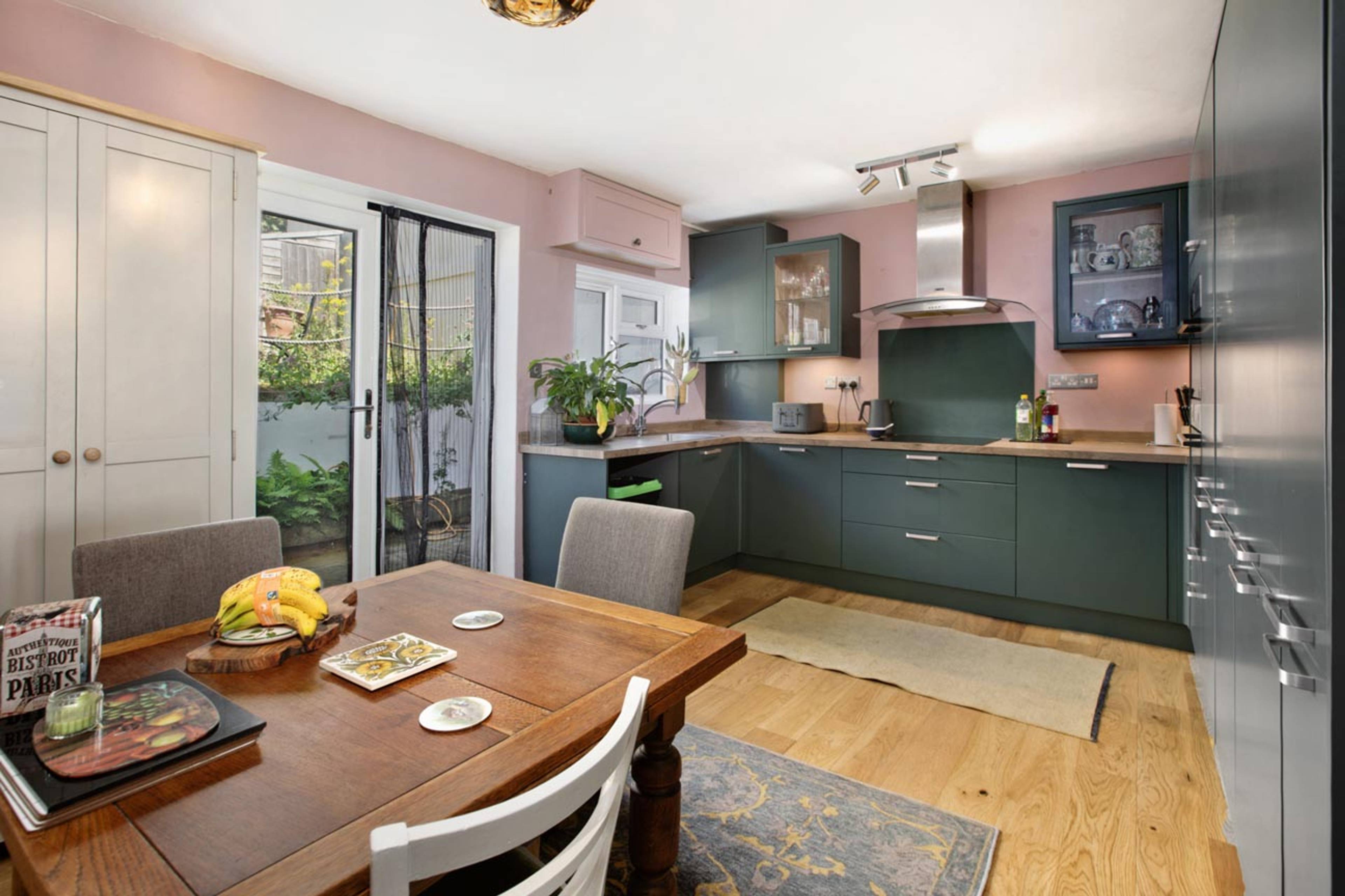 13 Orchard Gardens, Dawlish, EX7 - 2