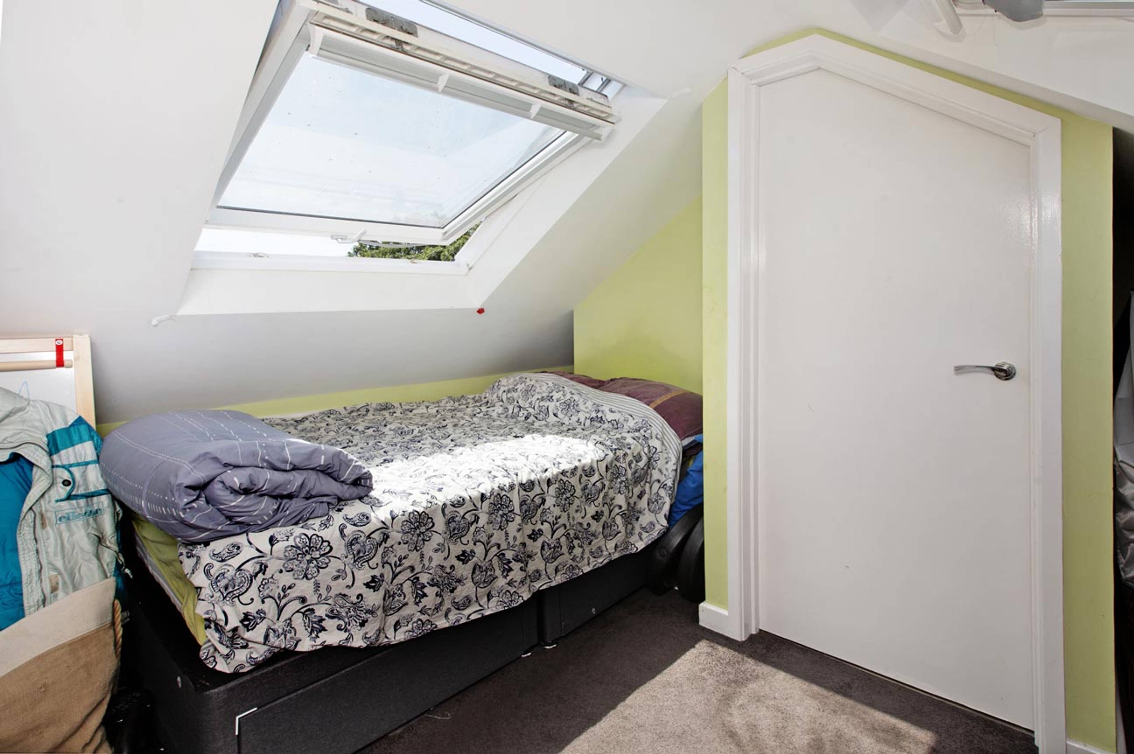 13 Orchard Gardens, Dawlish, EX7 - 10