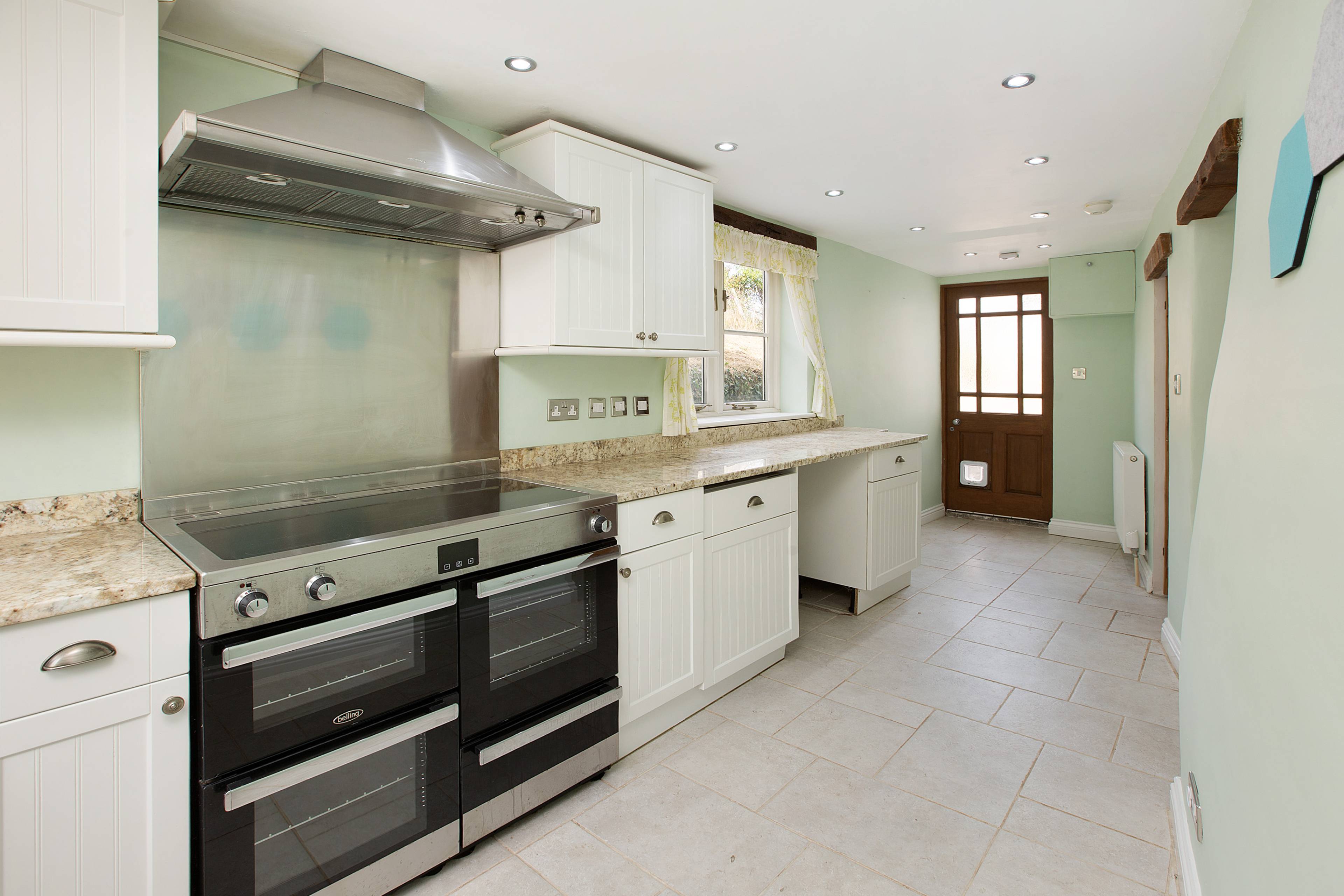 Combeinteignhead, Newton Abbot, TQ12 - 2