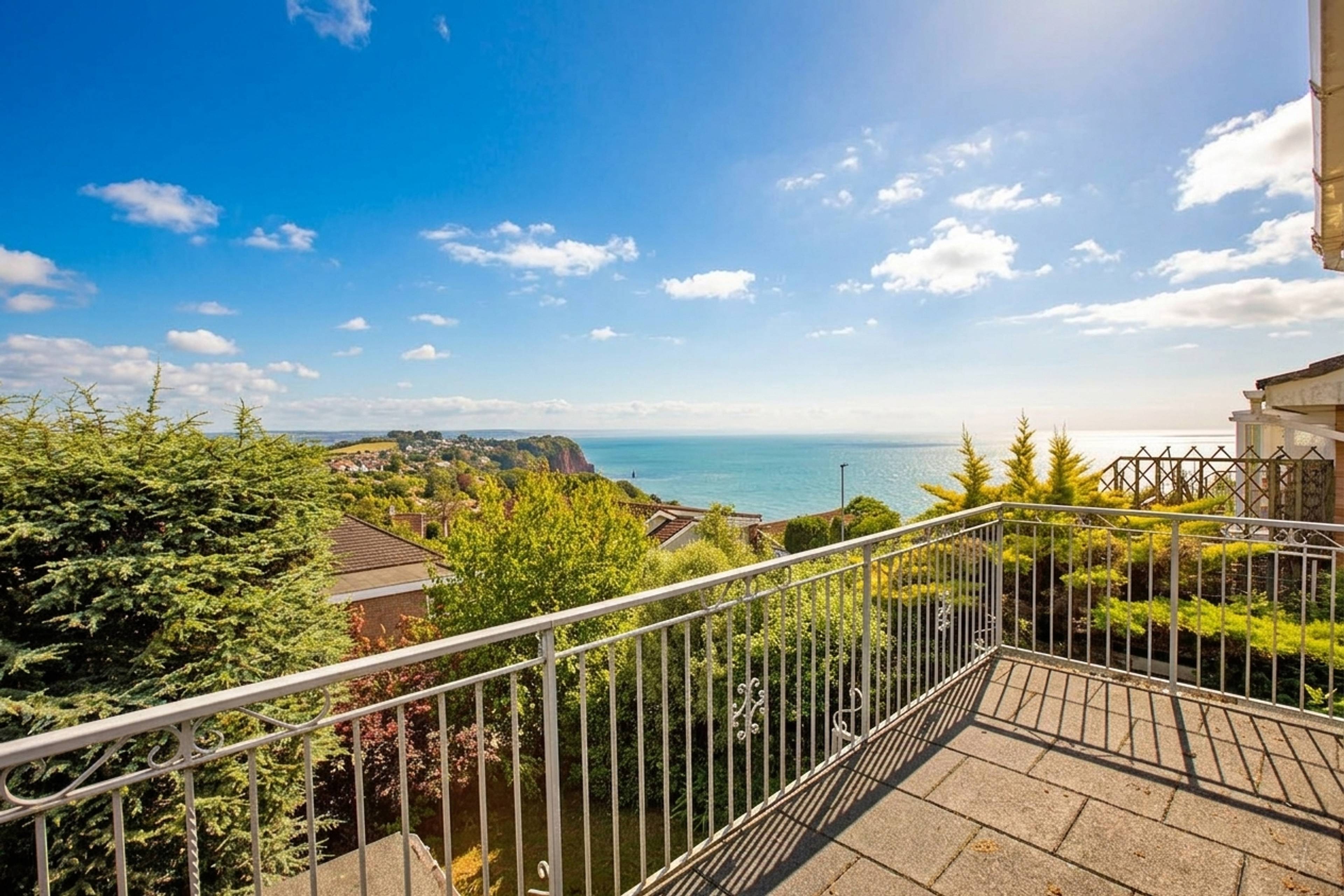 Woodland Avenue, Teignmouth, TQ14 - 2