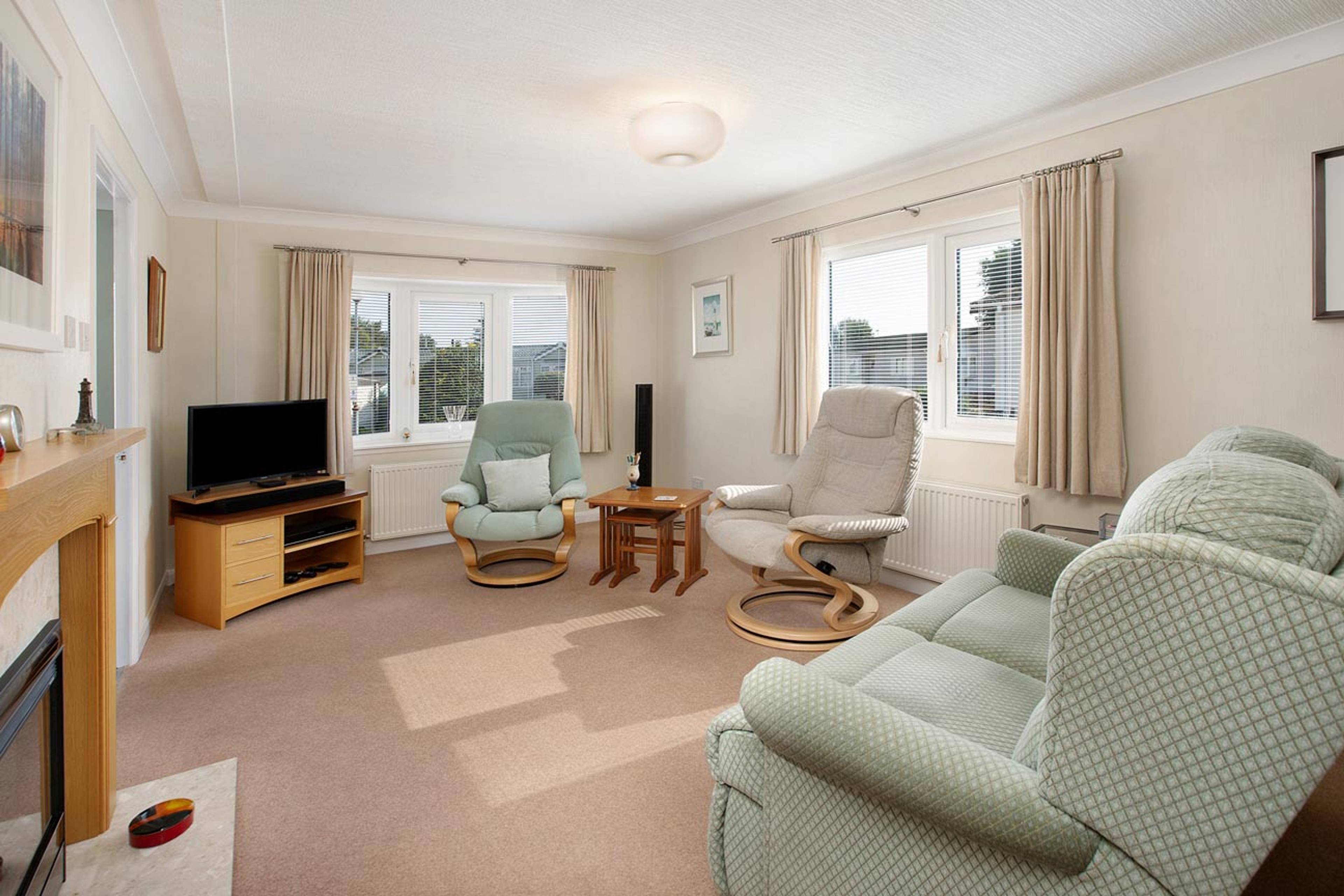 Beechwood Crescent, Dawlish Warren, EX7 - 8